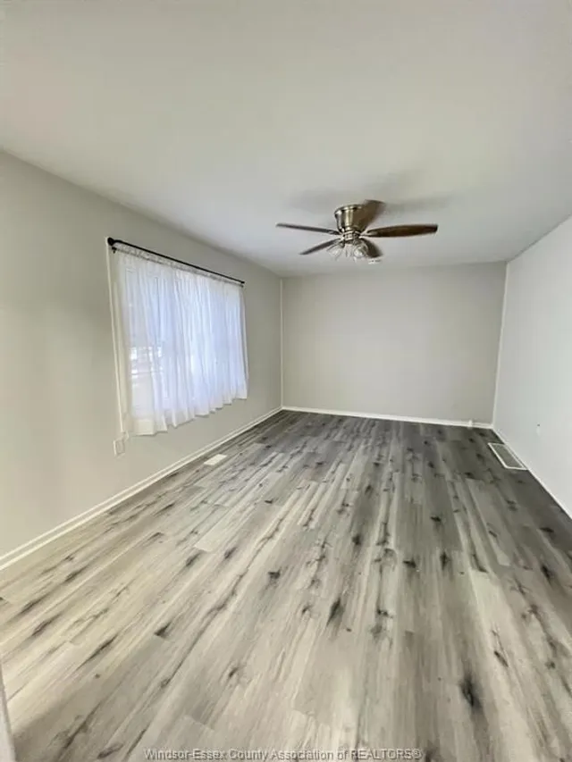 1058 CALIFORNIA, Windsor 2