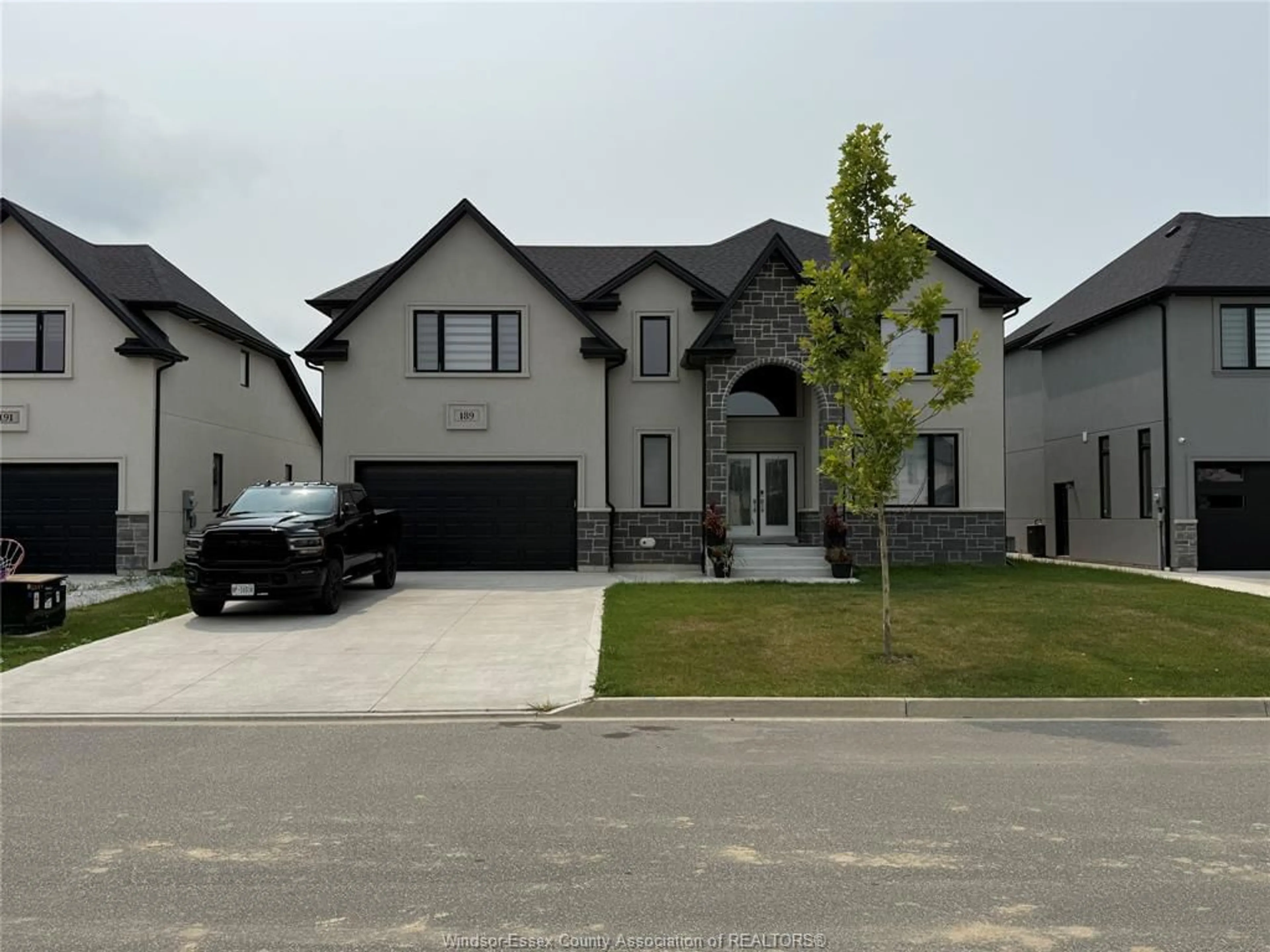 Home with brick exterior material, street for 189 WHELAN Dr, Amherstburg Ontario N9V 0G9