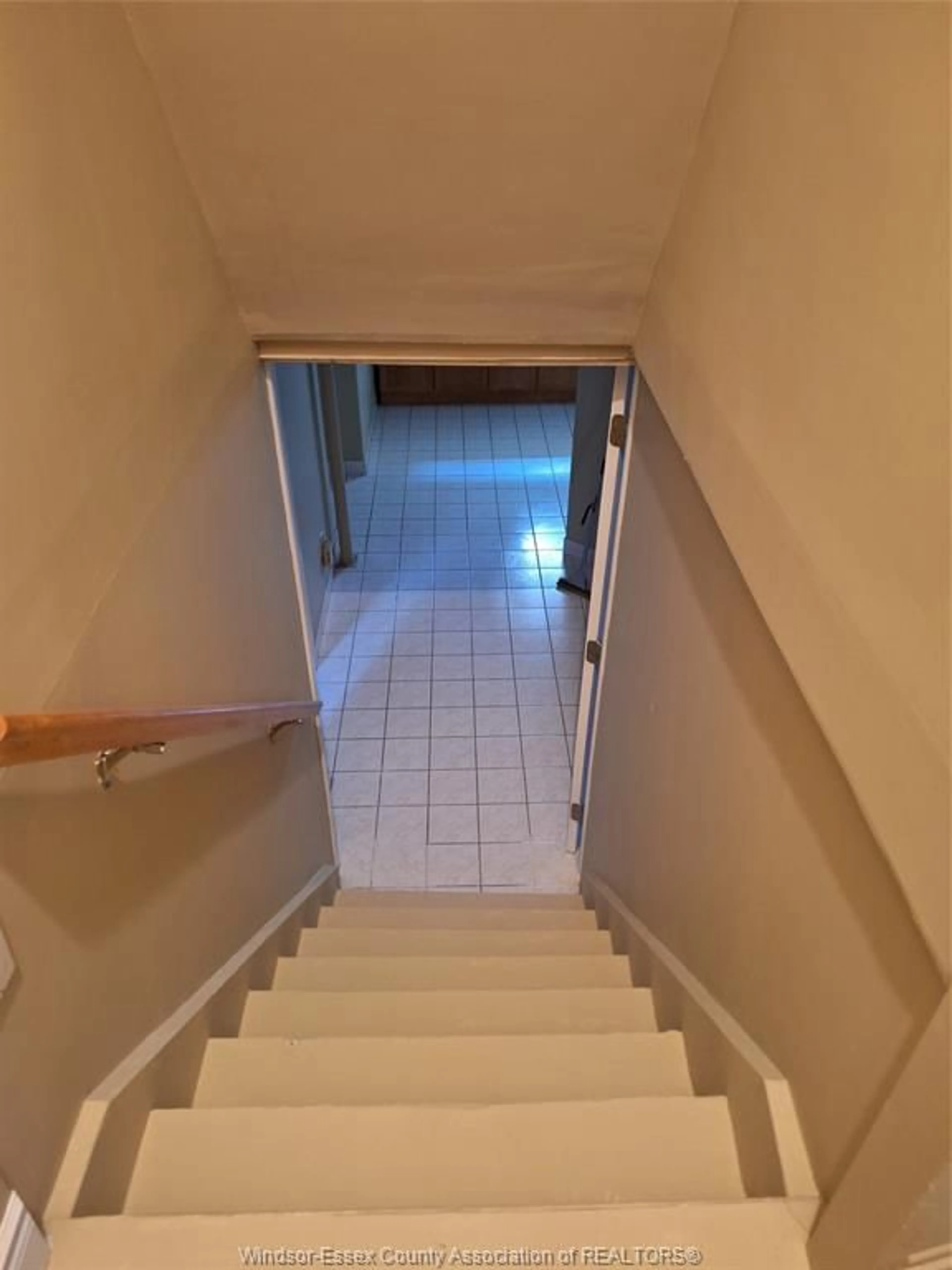 Stairs for 3987 CASGRAIN, Windsor Ontario N9E 2R9