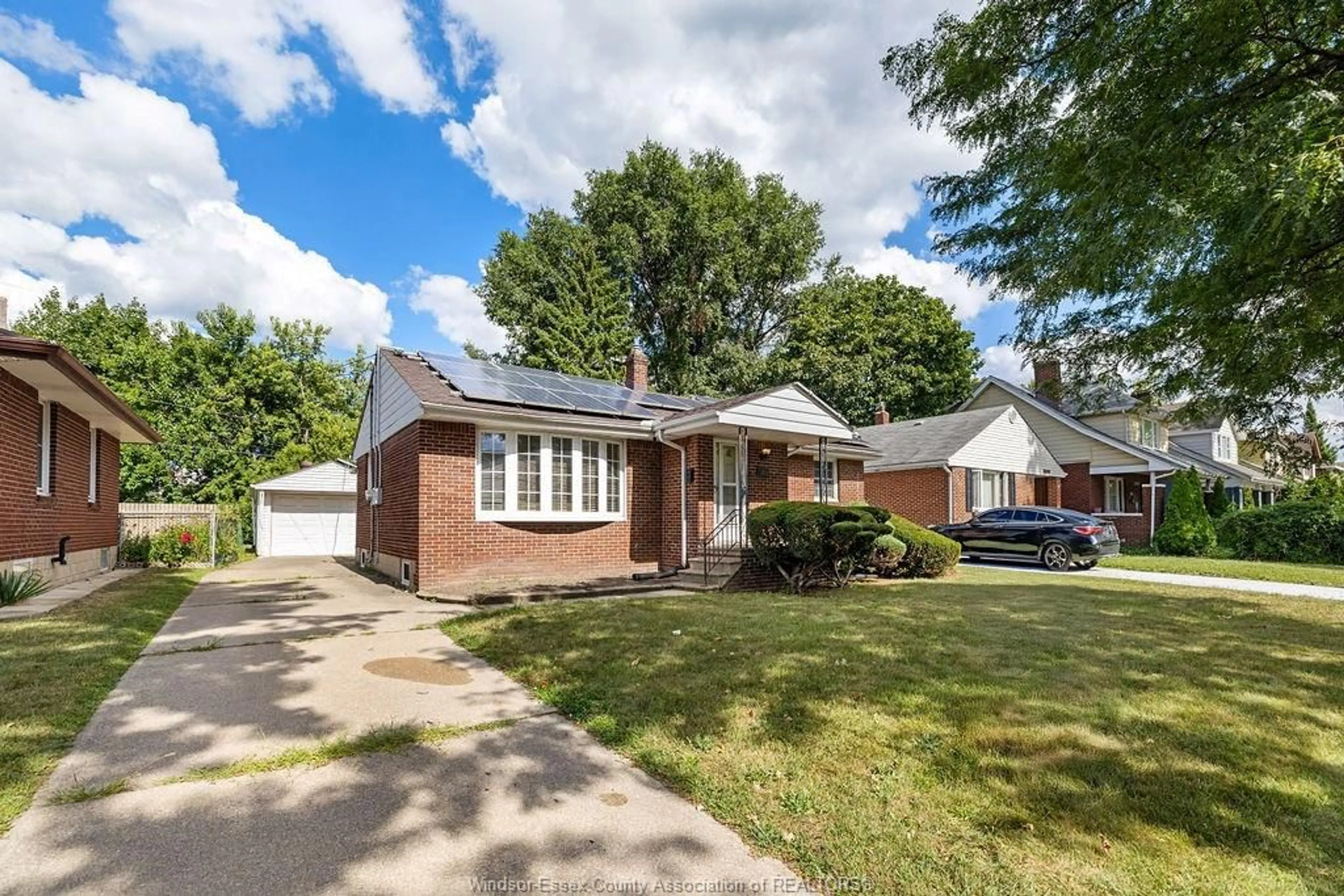 Home with brick exterior material, street for 386 PARTINGTON AVE, Windsor Ontario N9B 2N5