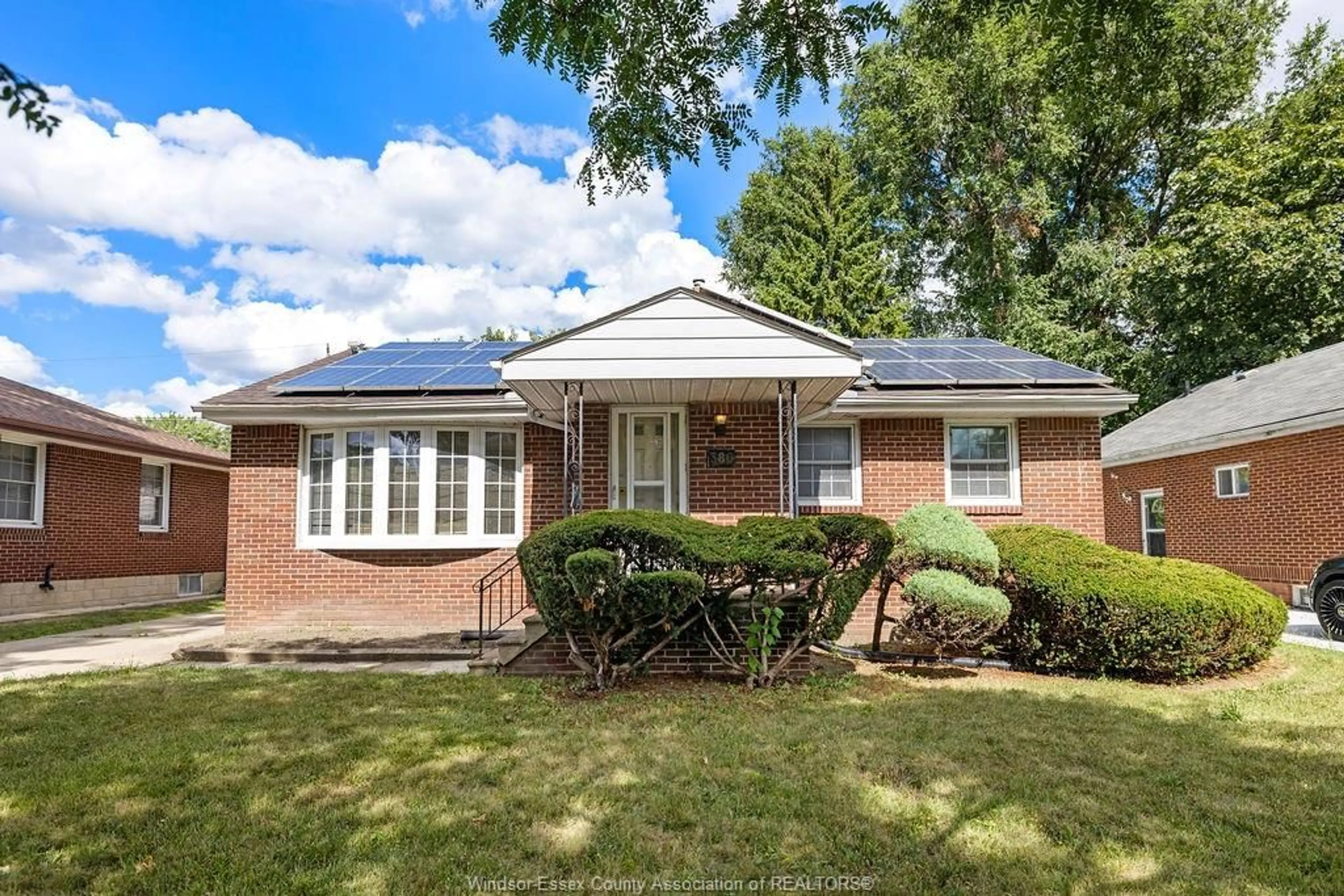Home with brick exterior material, street for 386 PARTINGTON AVE, Windsor Ontario N9B 2N5