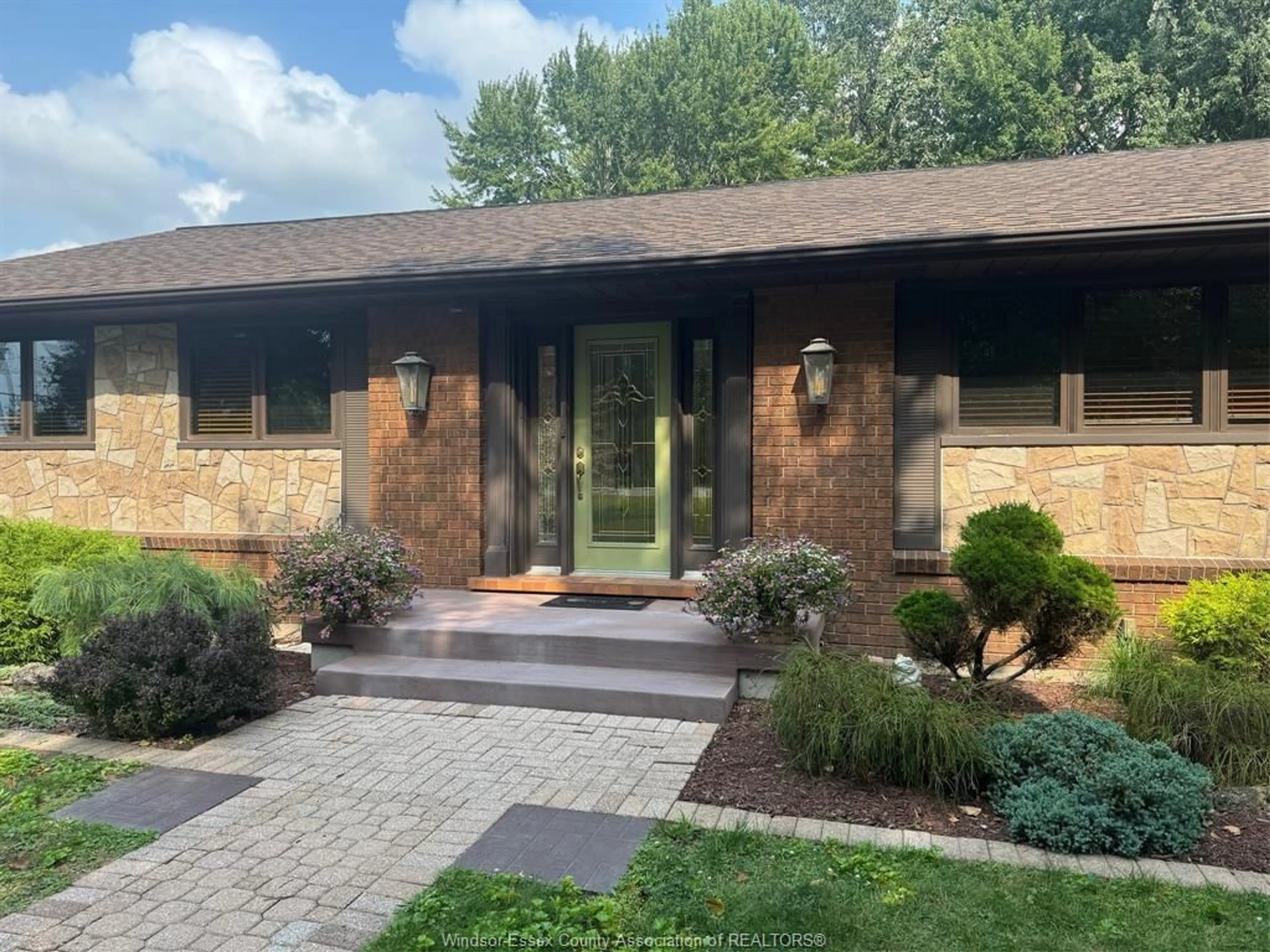 Home with brick exterior material, street for 6660 DISPUTED, LaSalle Ontario N9H 1V1