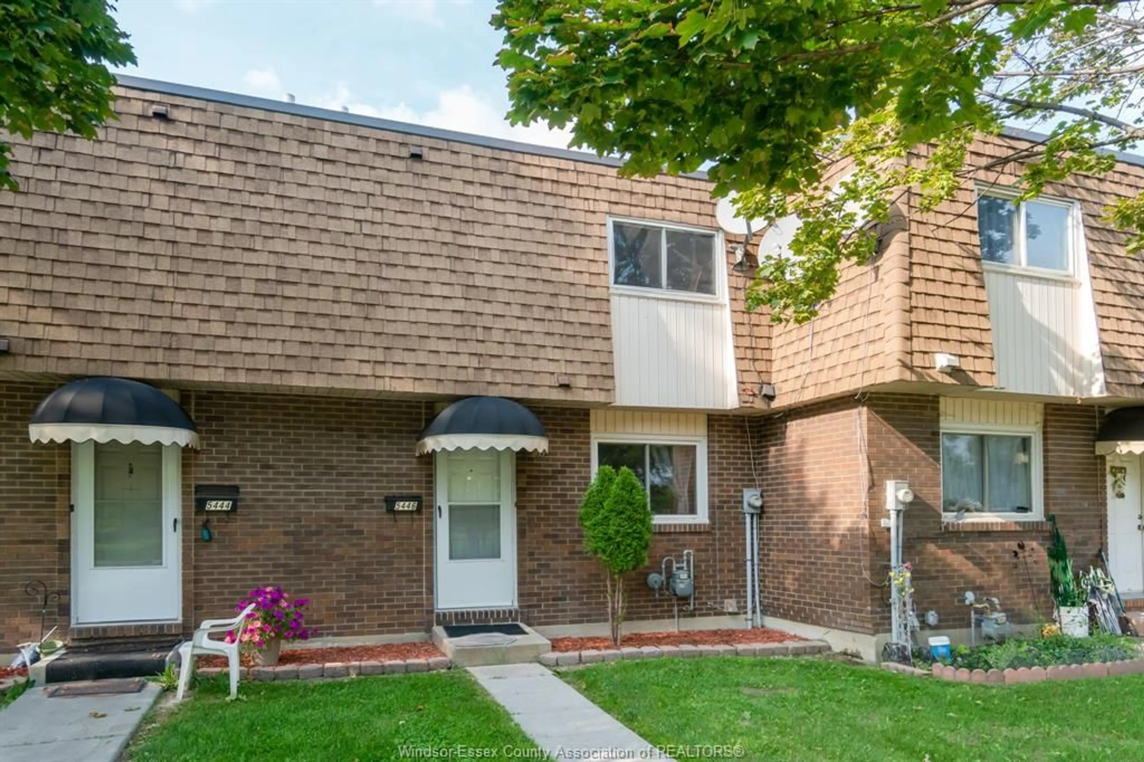Unknown for 5446 LASSALINE #47, Windsor Ontario N8T 1A8
