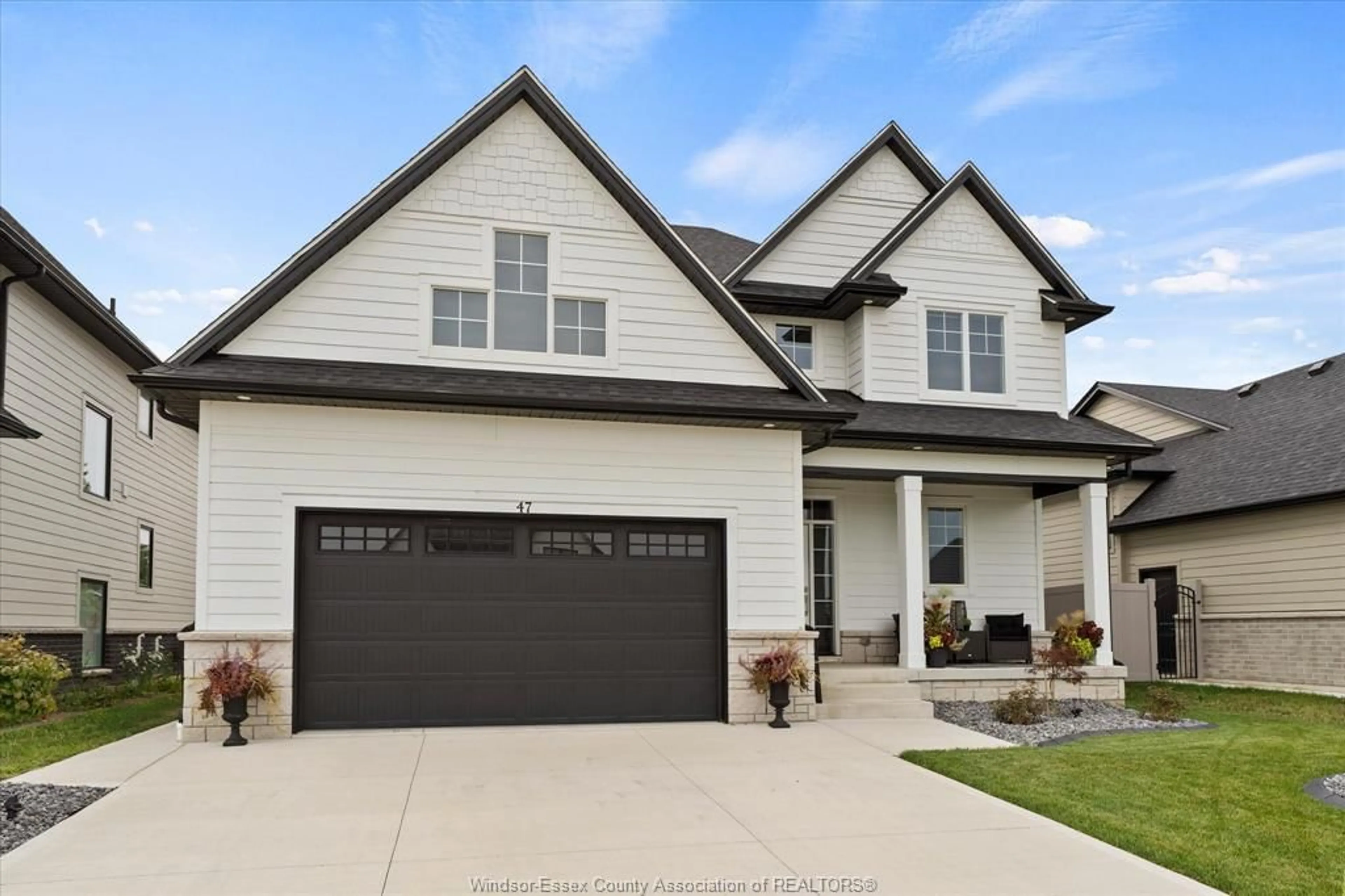 Home with vinyl exterior material, street for 47 BELLEVIEW, Cottam Ontario N0R 1B0
