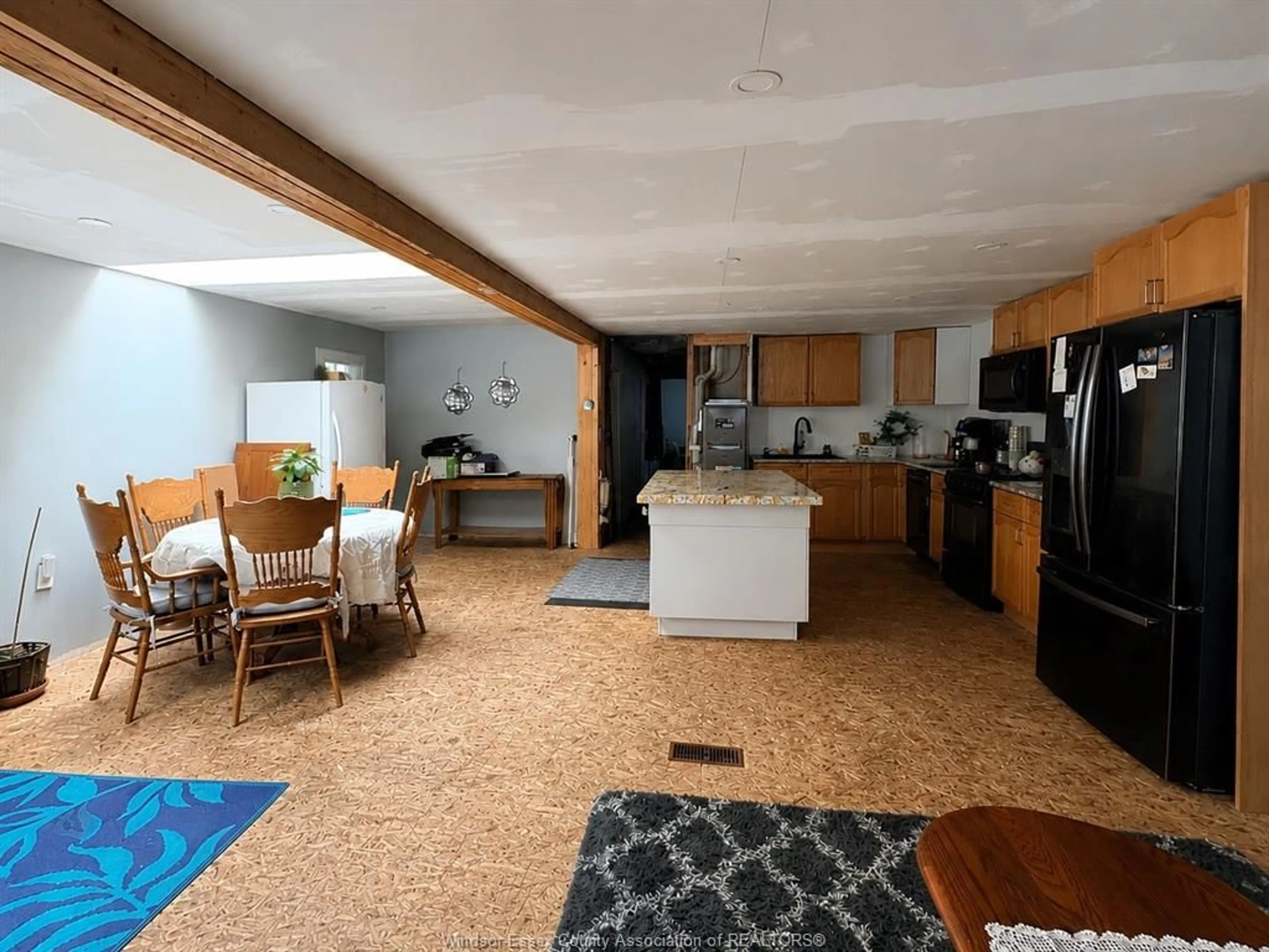 Open concept kitchen, unknown for 187 DANA Dr, Essex Ontario N8M 2Y6