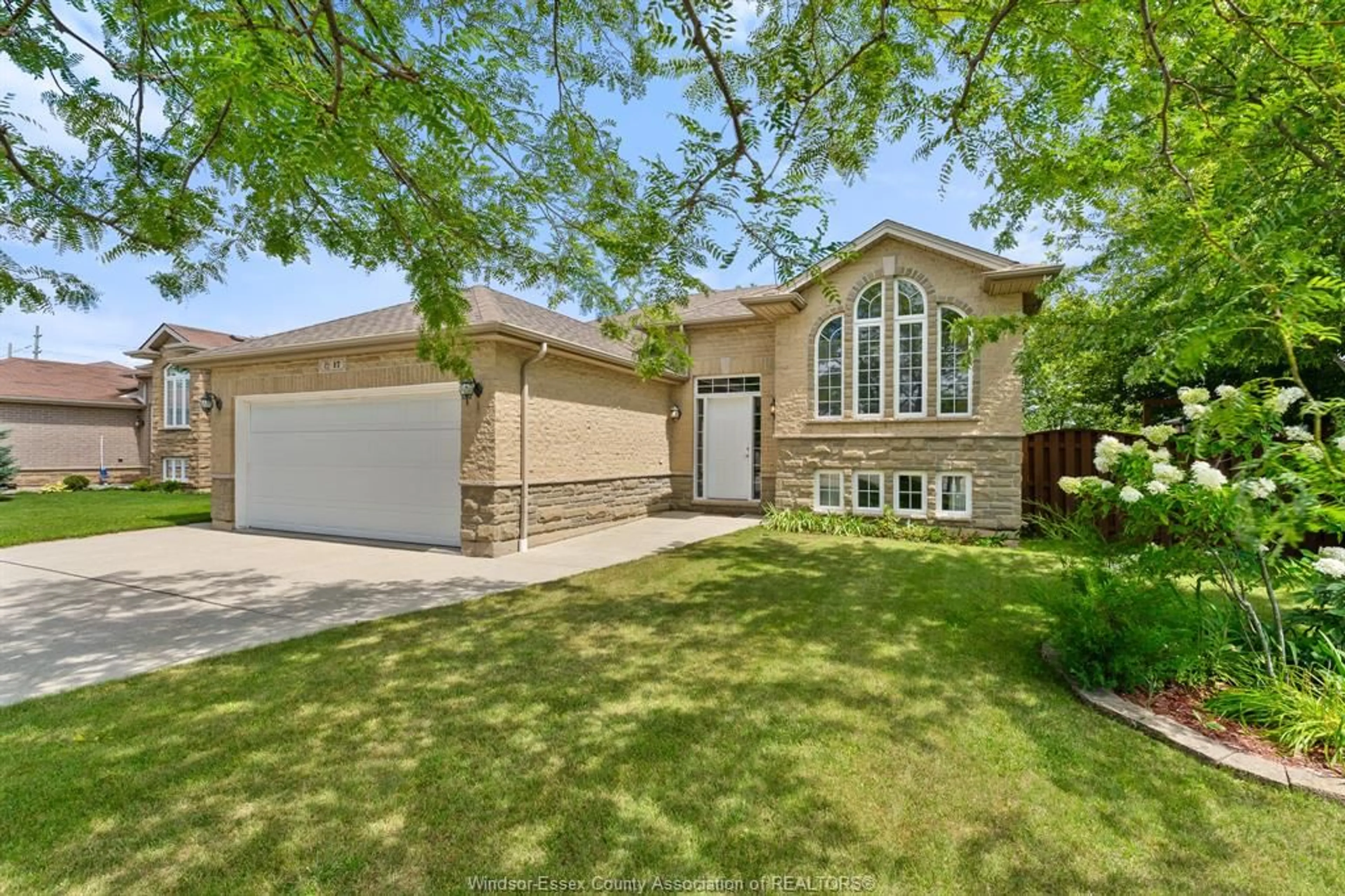 Home with brick exterior material, street for 17 Hazel Cres, Kingsville Ontario N9Y 0A8