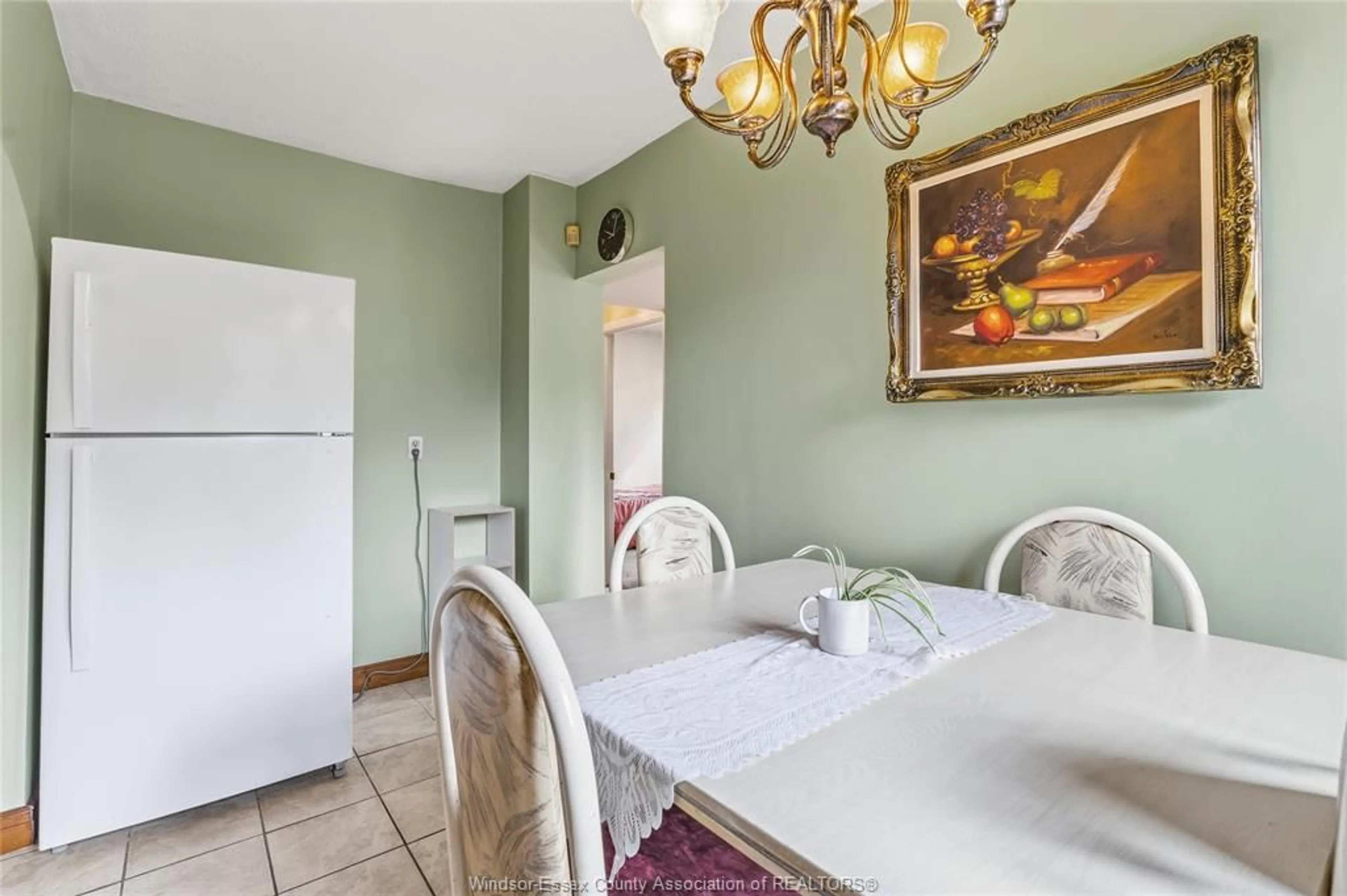 Dining room, ceramic/tile floor for 1535 BUCKINGHAM Dr, Windsor Ontario N8T 2A3