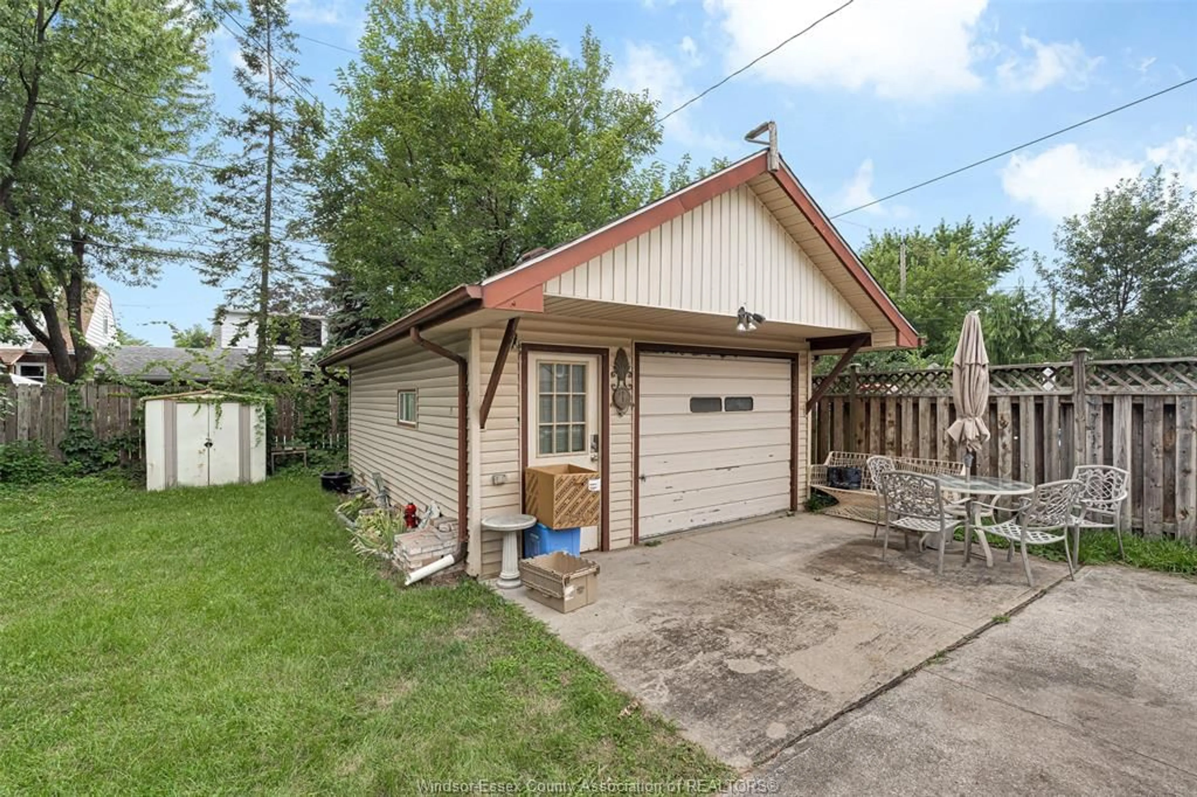 Shed for 1547 ELLROSE Ave, Windsor Ontario N8Y 3X6