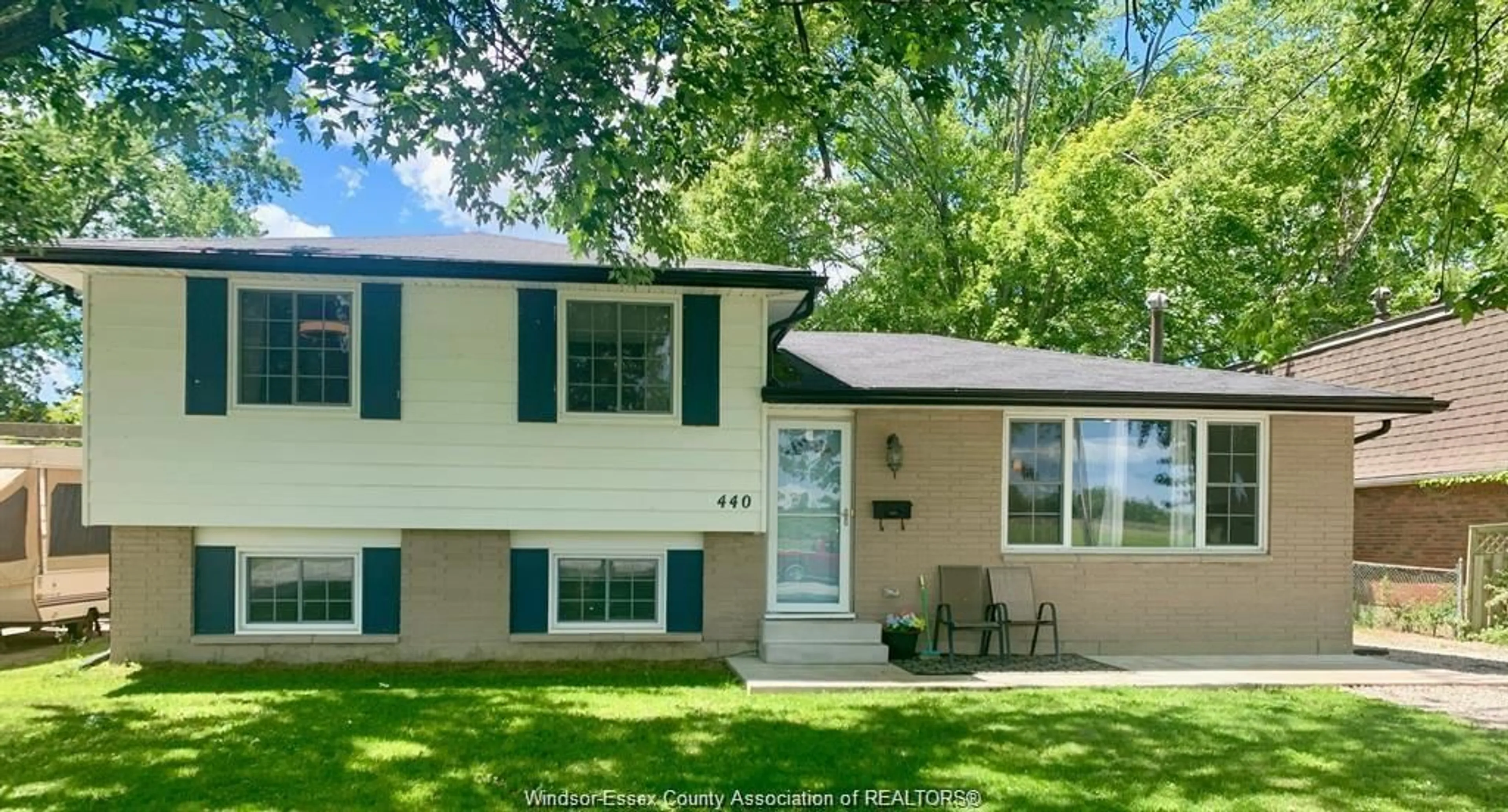Home with vinyl exterior material, street for 440 FRYER St, Amherstburg Ontario N9V 2M1
