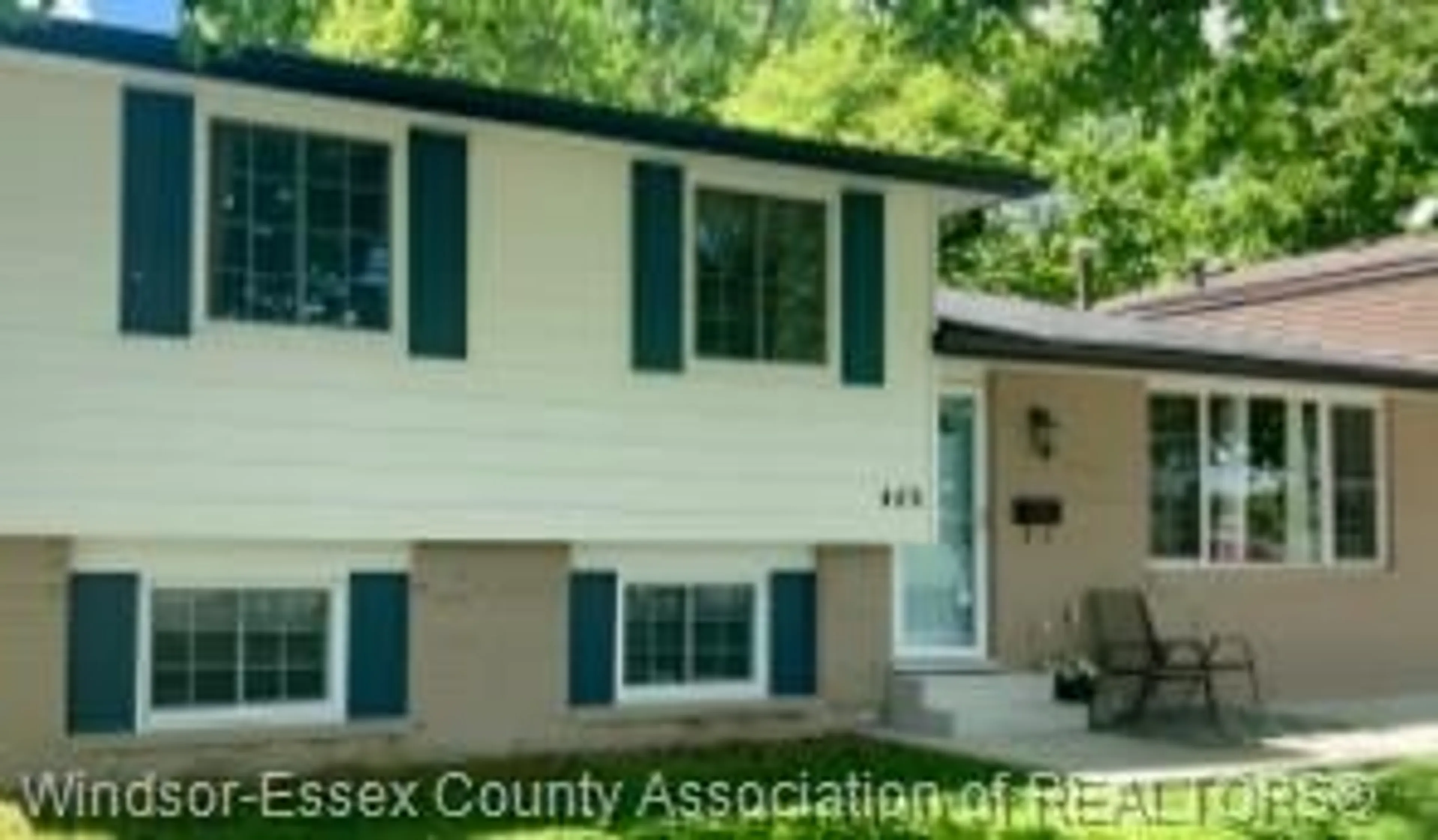 Home with vinyl exterior material, street for 440 FRYER St, Amherstburg Ontario N9V 2M1