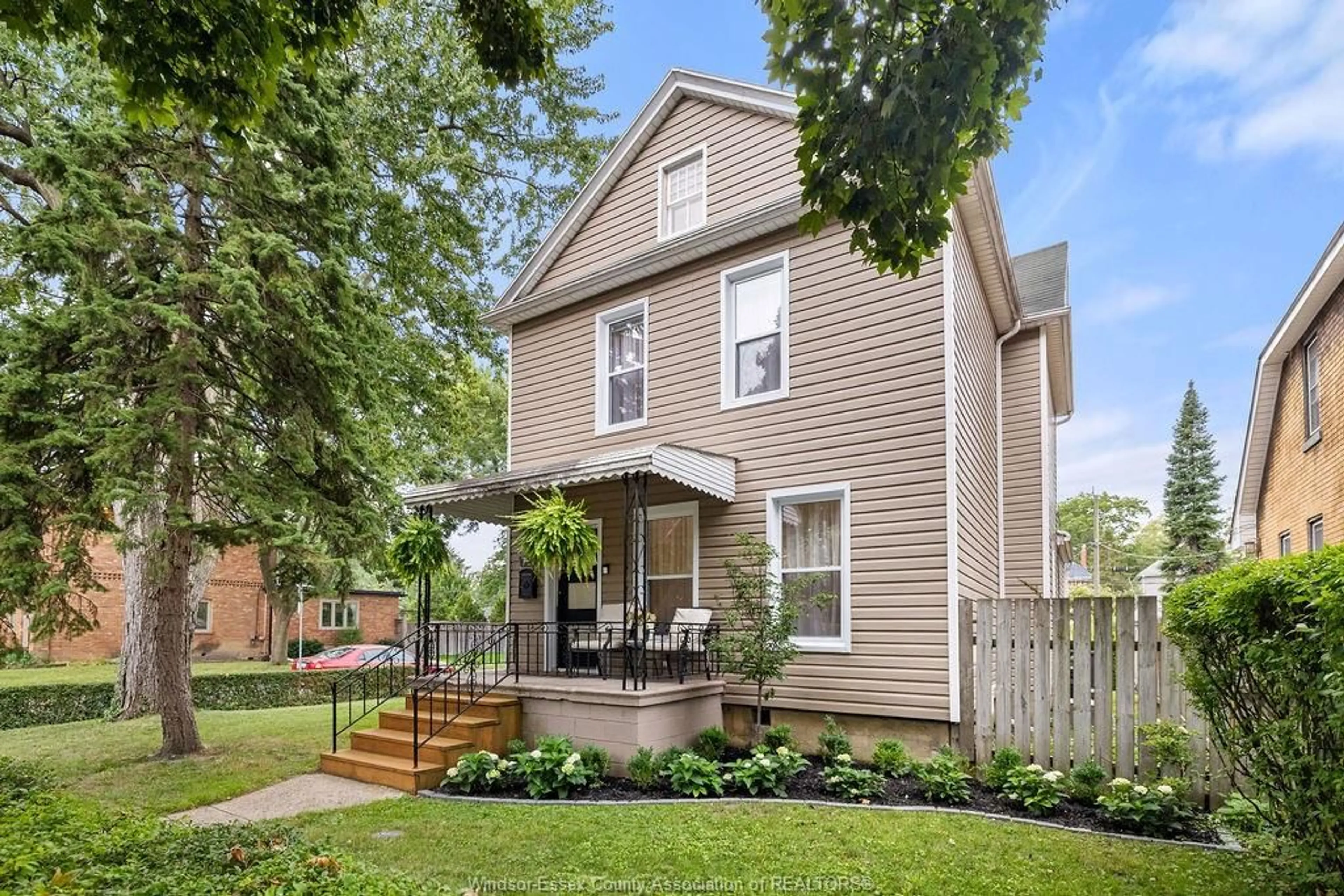 Home with brick exterior material, street for 797 MONMOUTH Rd, Windsor Ontario N8Y 3L3