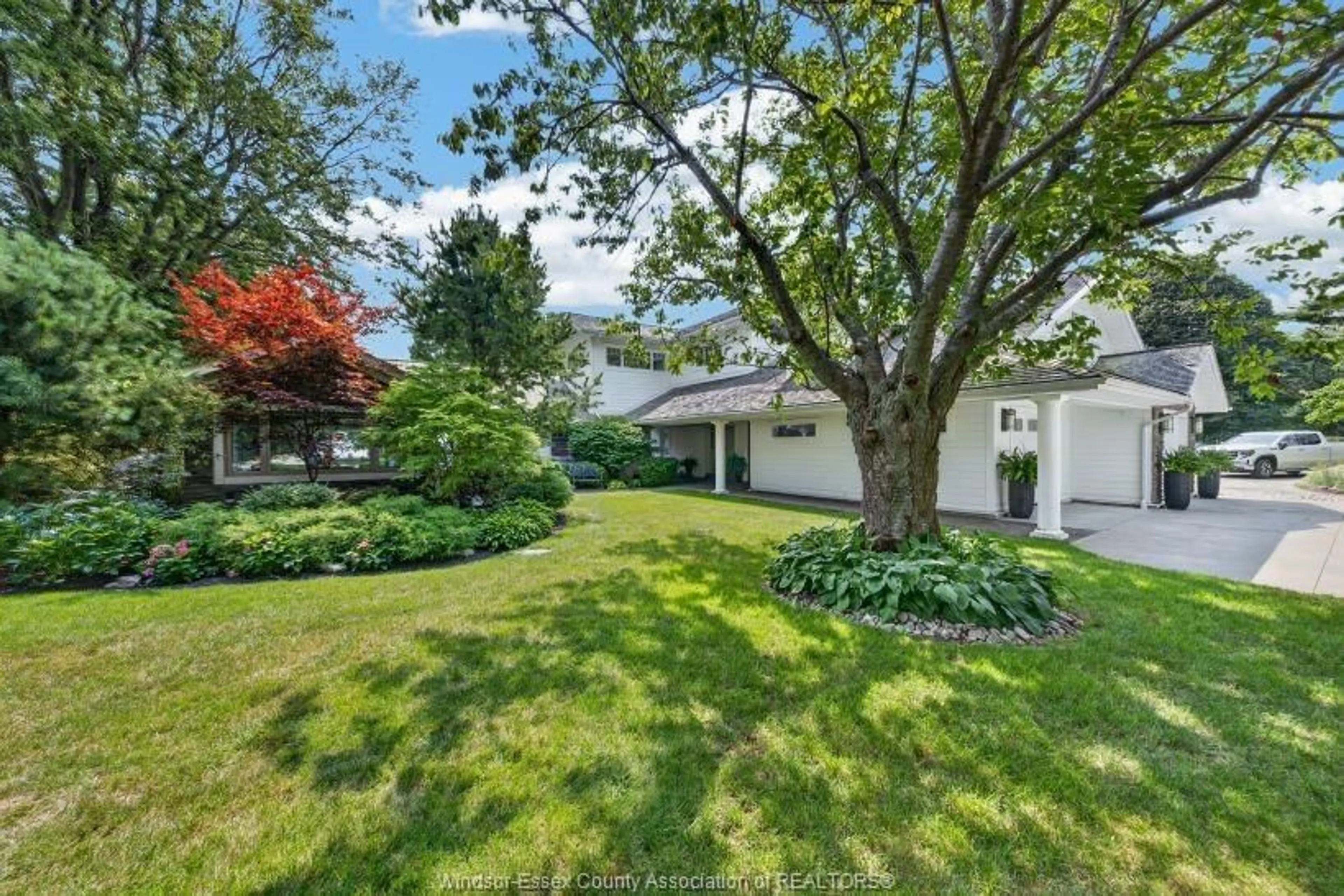 A pic from outside/outdoor area/front of a property/back of a property/a pic from drone, water/lake/river/ocean view for 885 COUNTY RD 50, Essex Ontario N0R 1G0