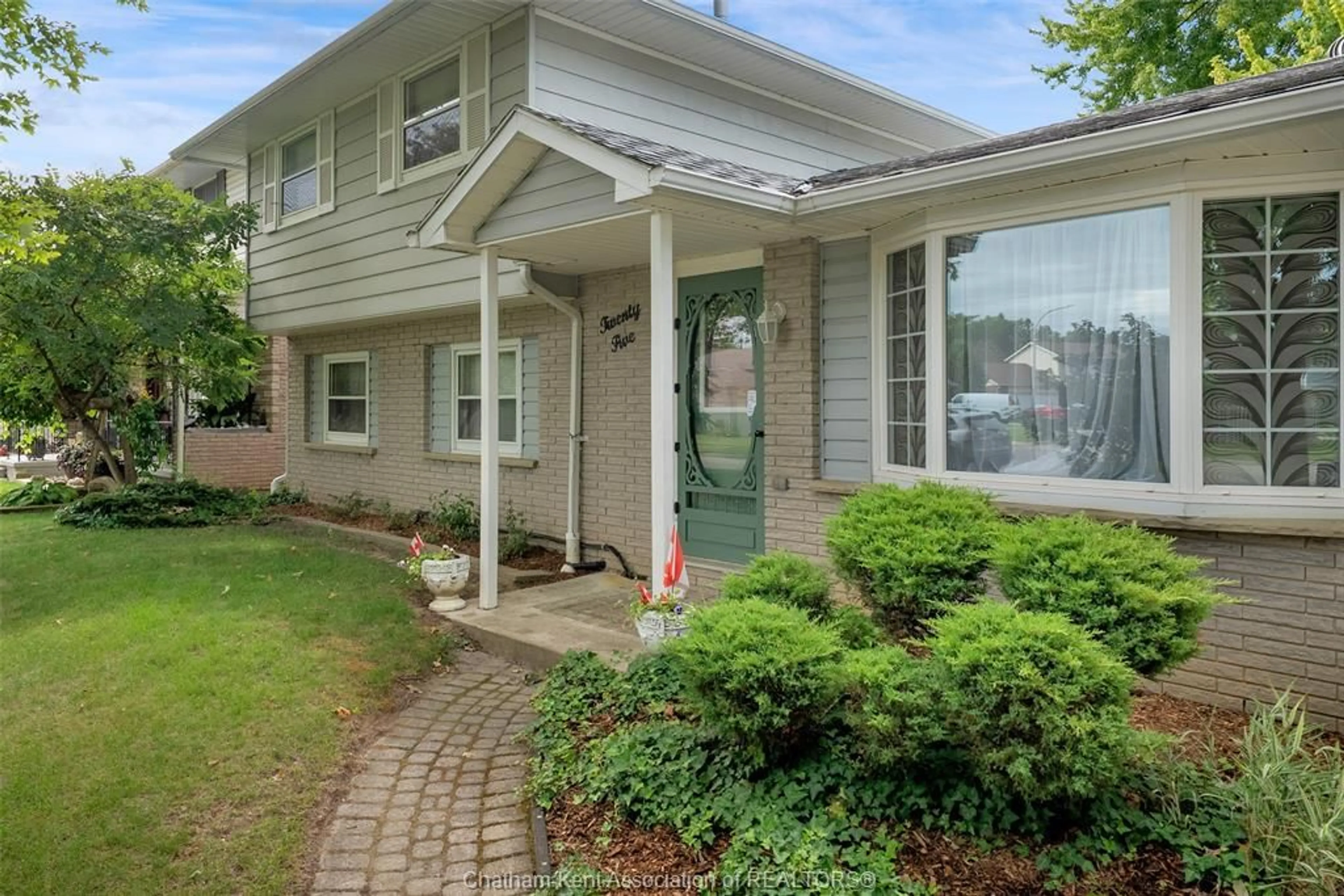 Unknown for 25 Sylvester Dr, Chatham Ontario N7M 2B7