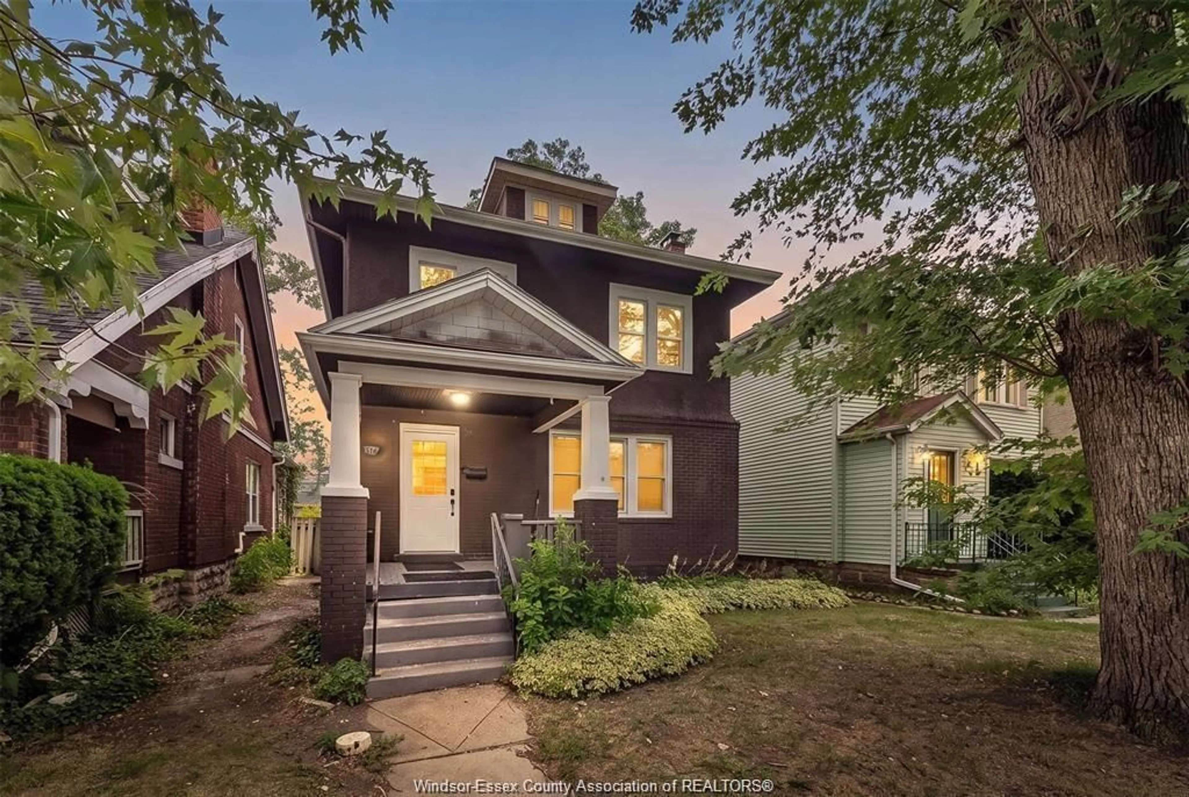 Home with brick exterior material, street for 1516 DOUGALL Ave, Windsor Ontario N8X 1S1