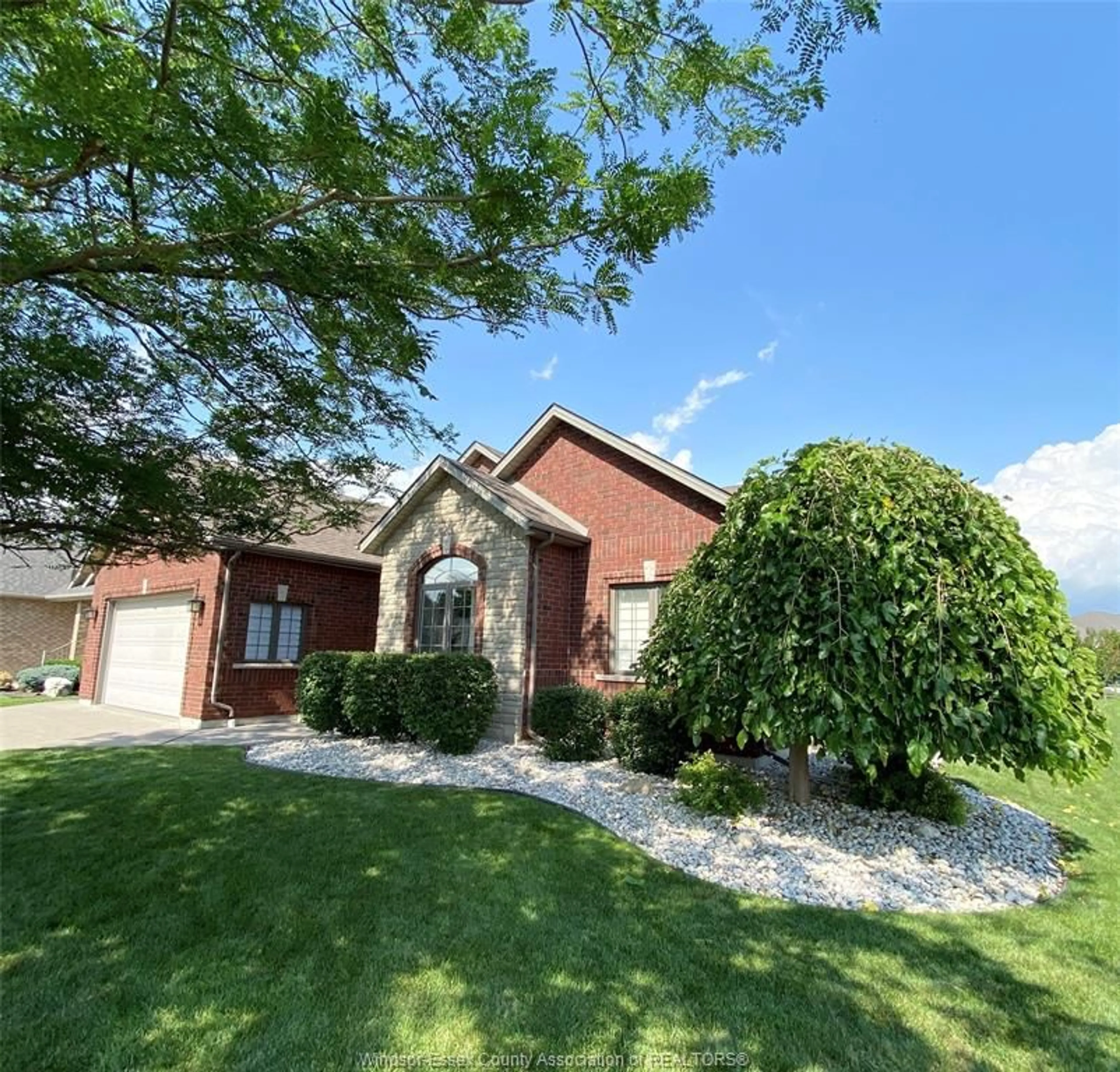Home with brick exterior material, street for 2 PRIMROSE, Kingsville Ontario N9Y 0A4