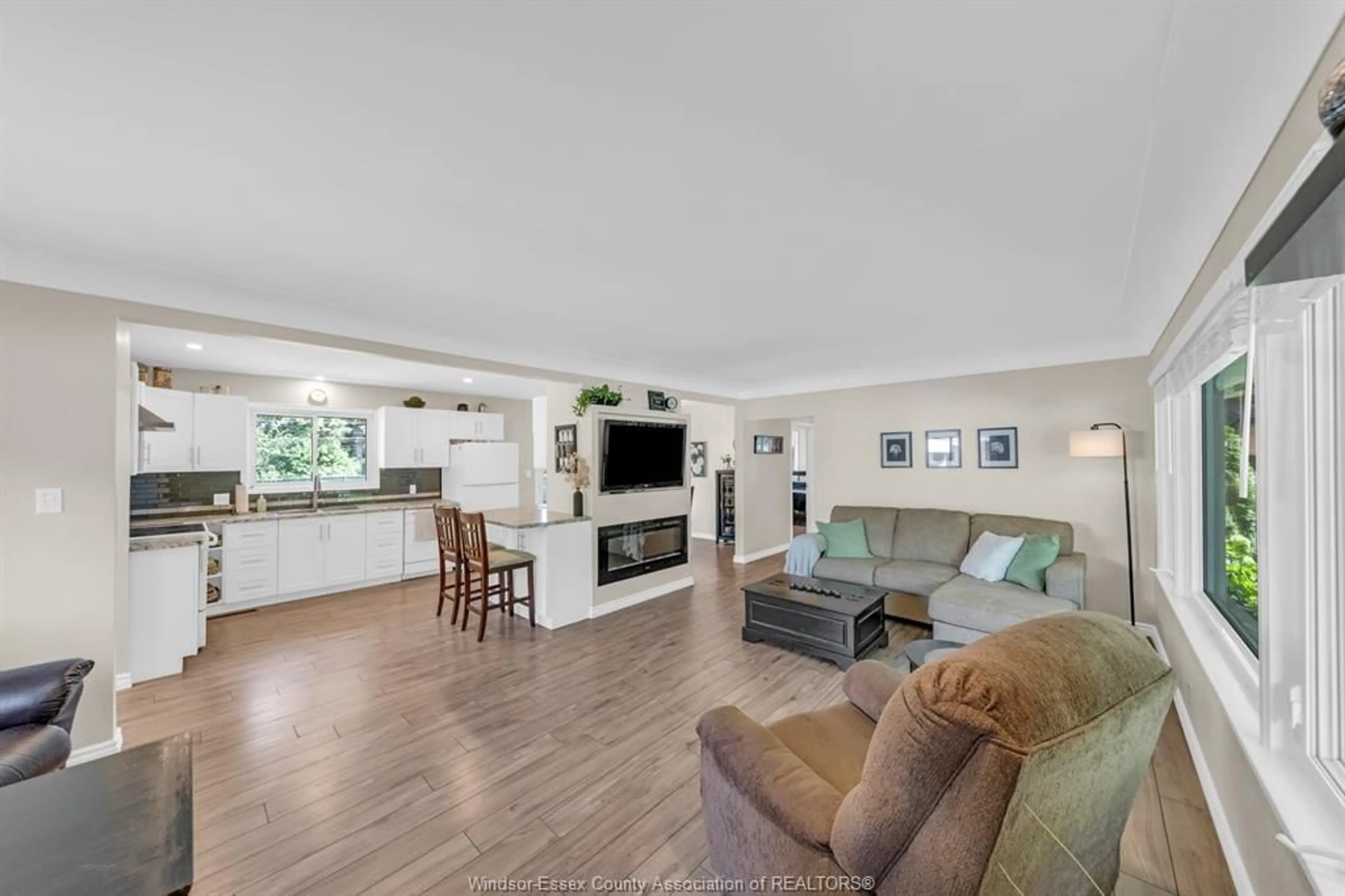 Living room with furniture, unknown for 22 DANFORTH, Leamington Ontario N8H 2P7
