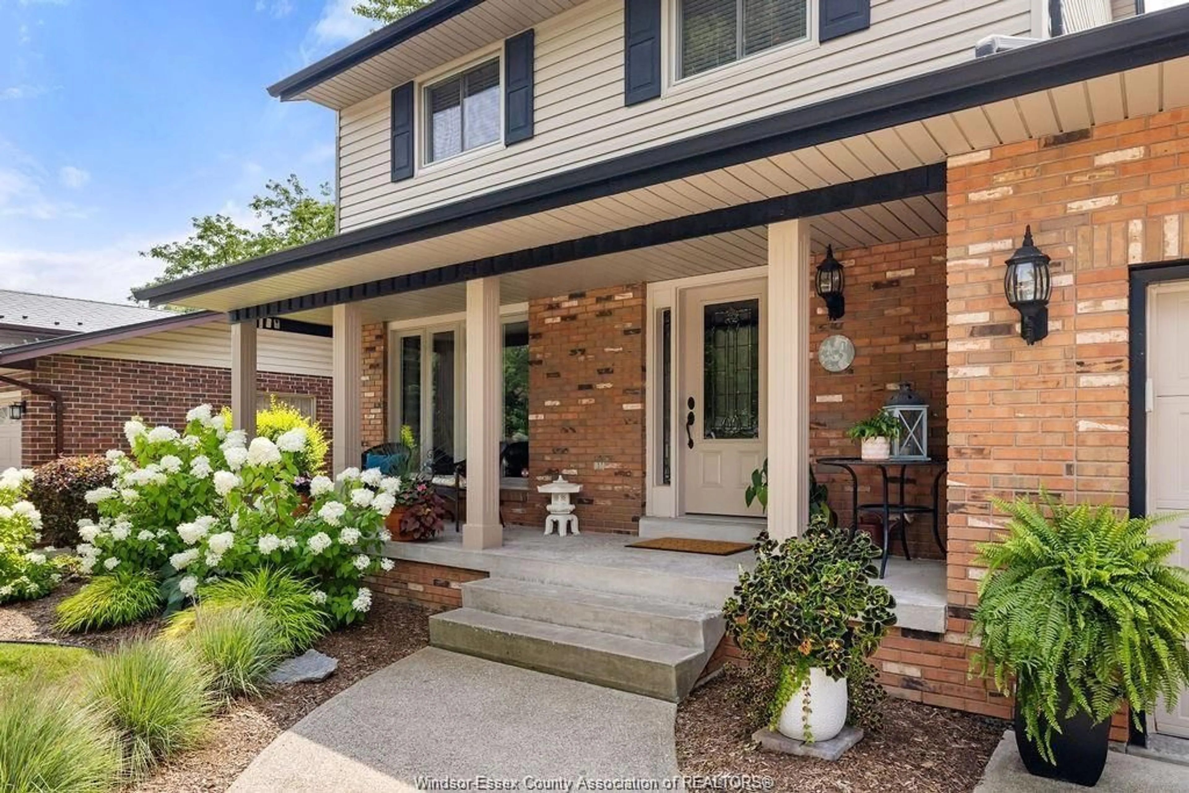 Home with brick exterior material, street for 2137 EDGEMORE Ave, LaSalle Ontario N9H 2K1