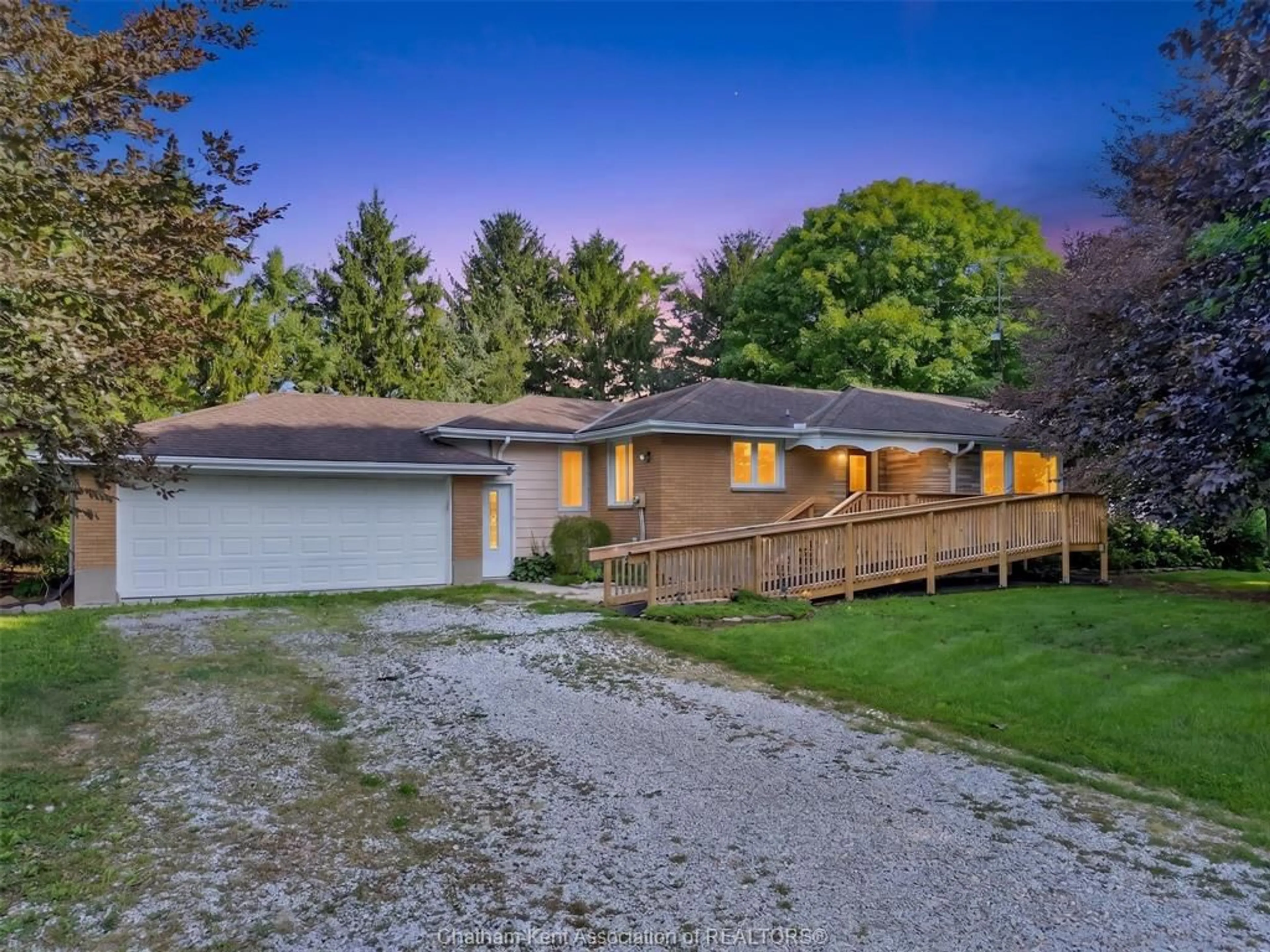A pic from outside/outdoor area/front of a property/back of a property/a pic from drone, street for 10156 Longwoods Rd, Chatham Ontario N7M 5J7
