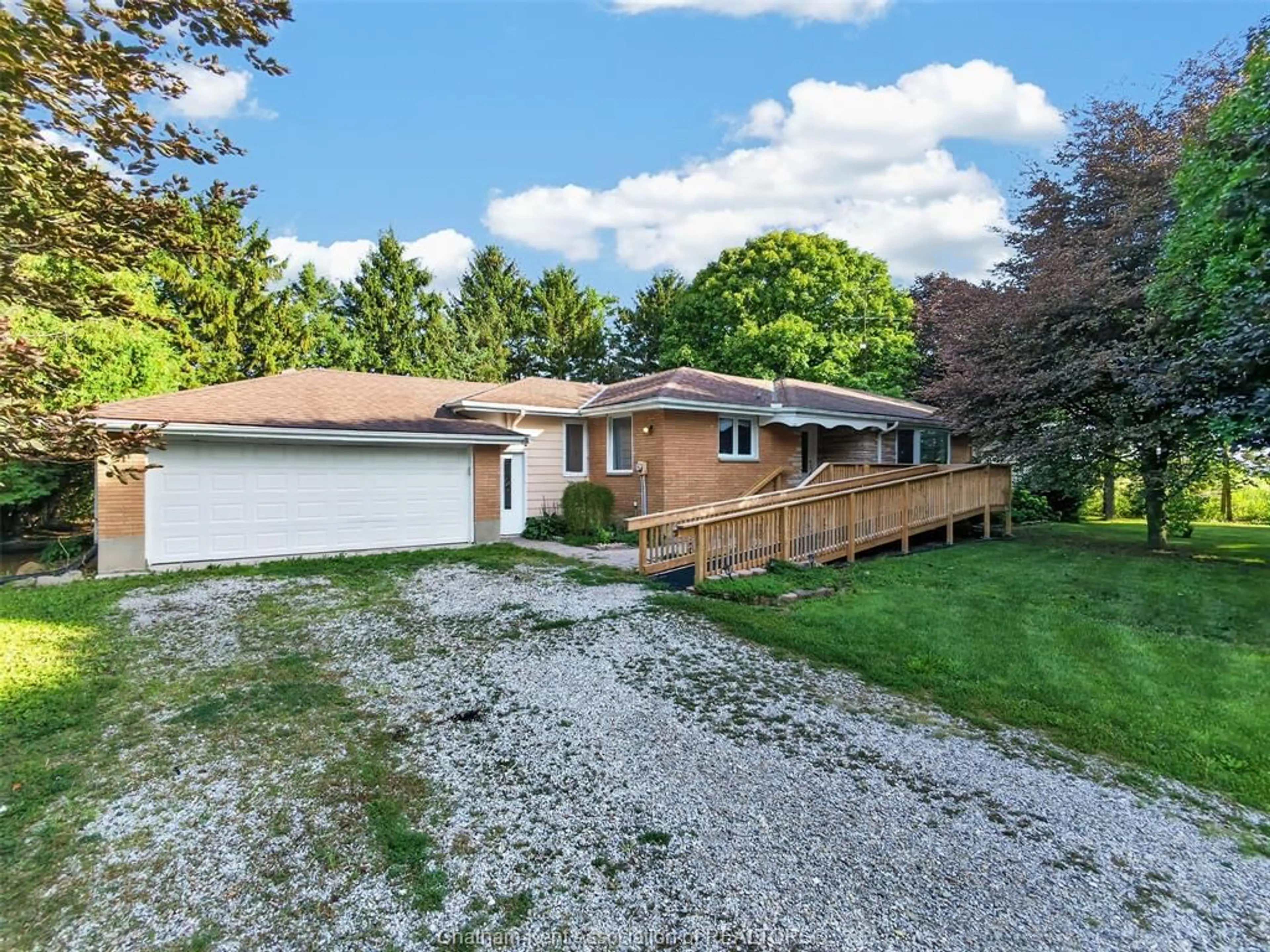 A pic from outside/outdoor area/front of a property/back of a property/a pic from drone, unknown for 10156 Longwoods Rd, Chatham Ontario N7M 5J7