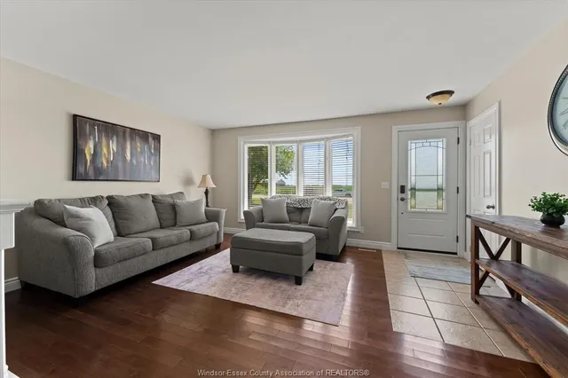 561 COUNTY RD 2, Lakeshore 5
