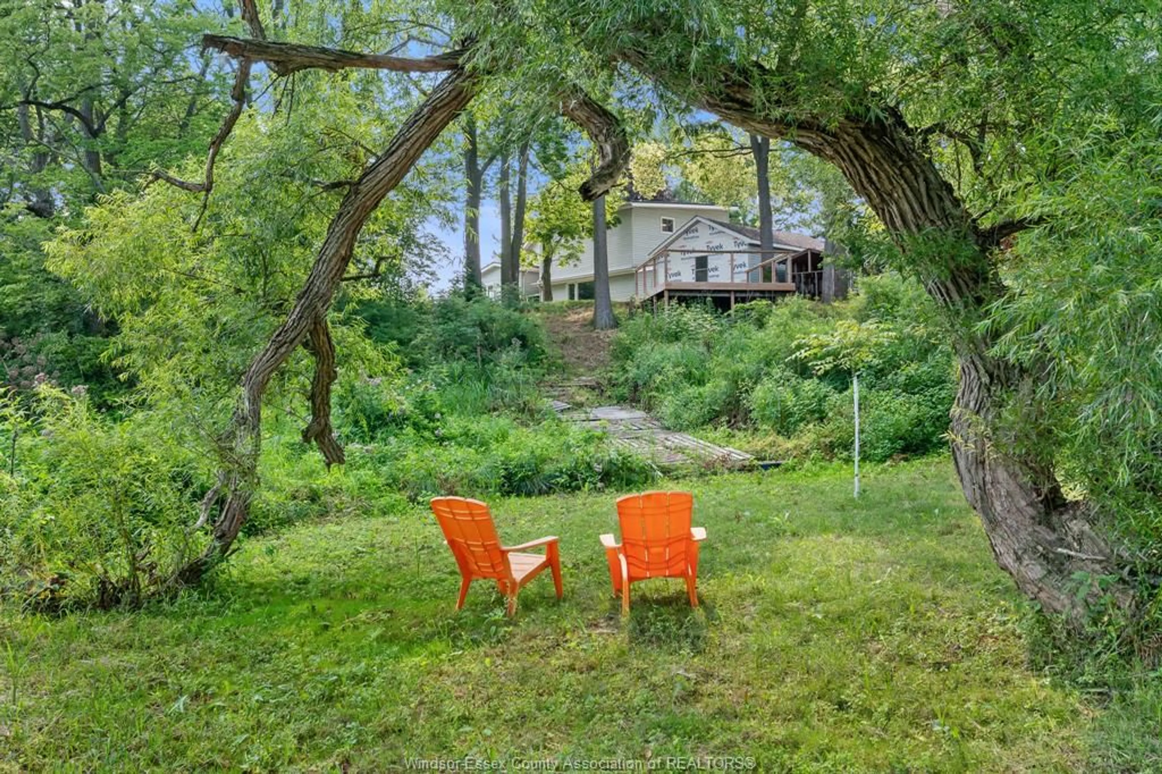 Patio, forest/trees view for 11787 River Line, Thamesville Ontario N0P 1V0