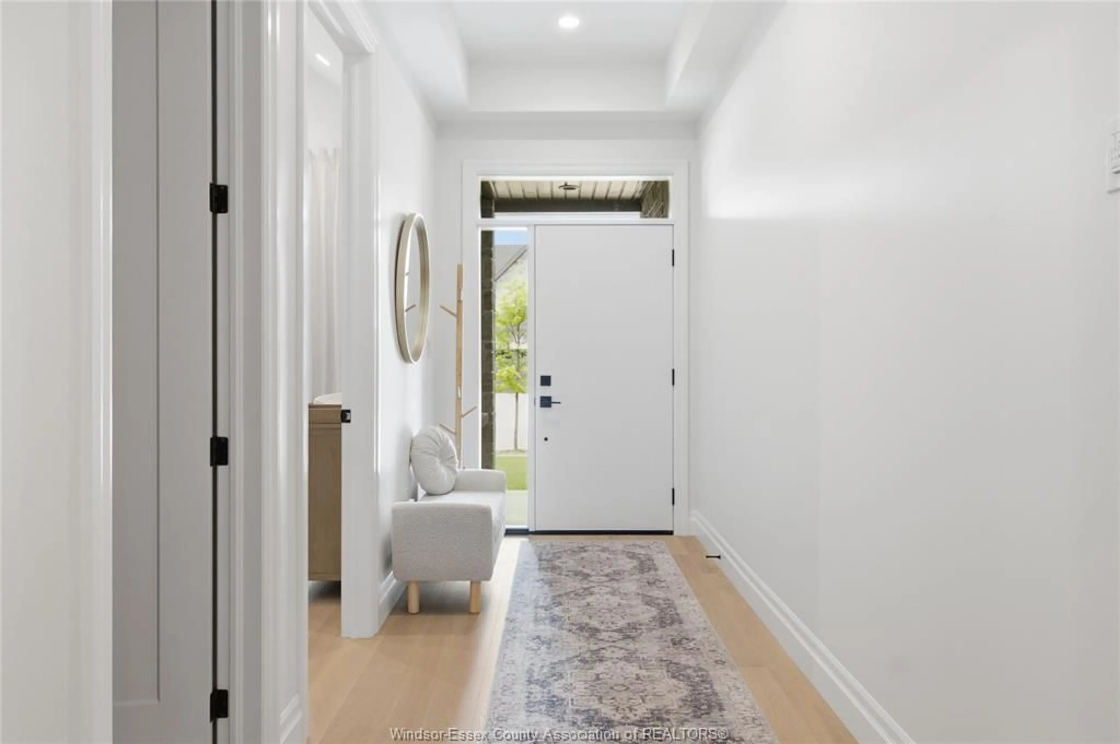Indoor entryway for 299 XAVIER Cir, Lakeshore Ontario N8N 0J3