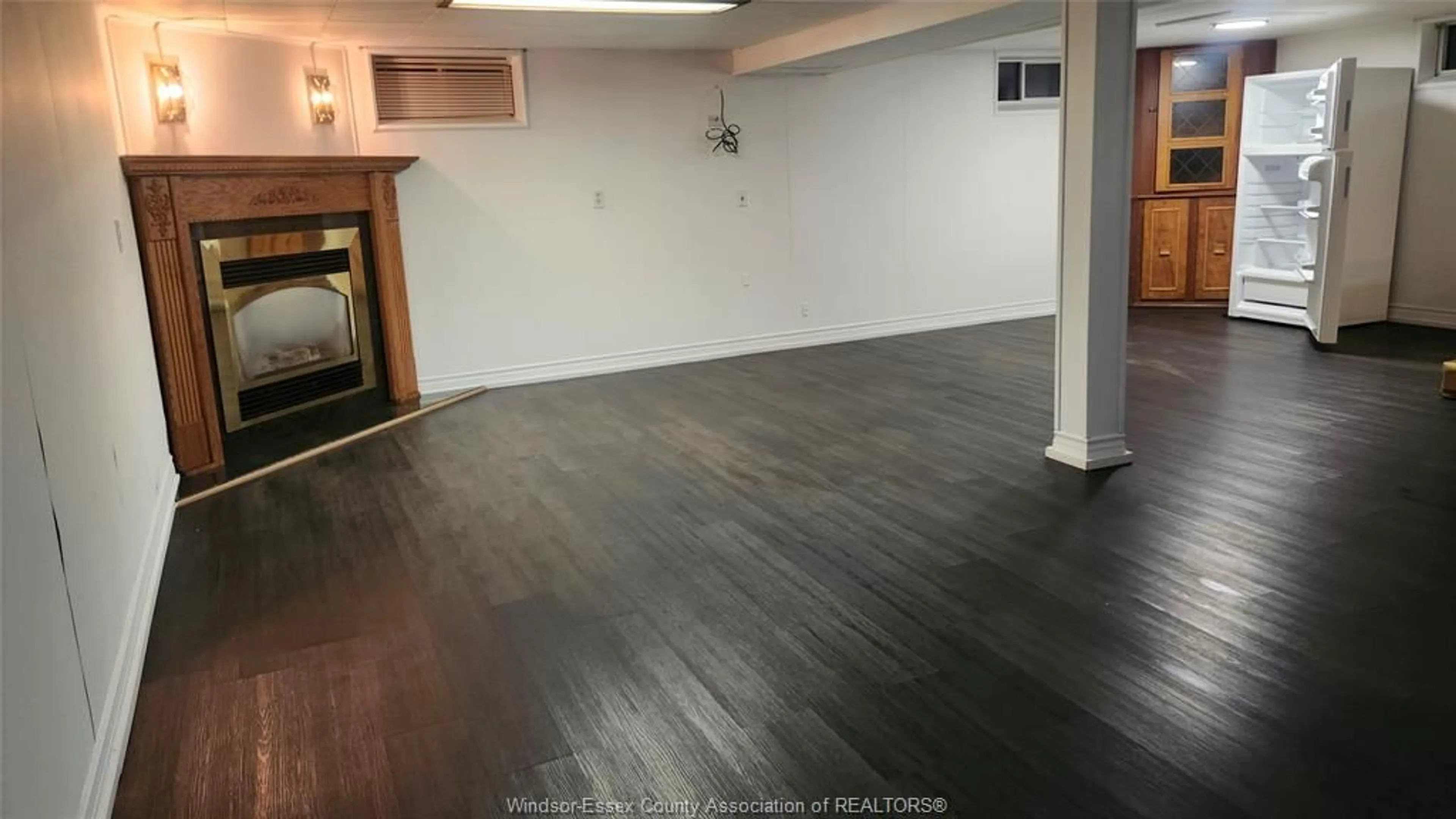 A pic of a room for 1905 NORFOLK St, Windsor Ontario N9E 1H6