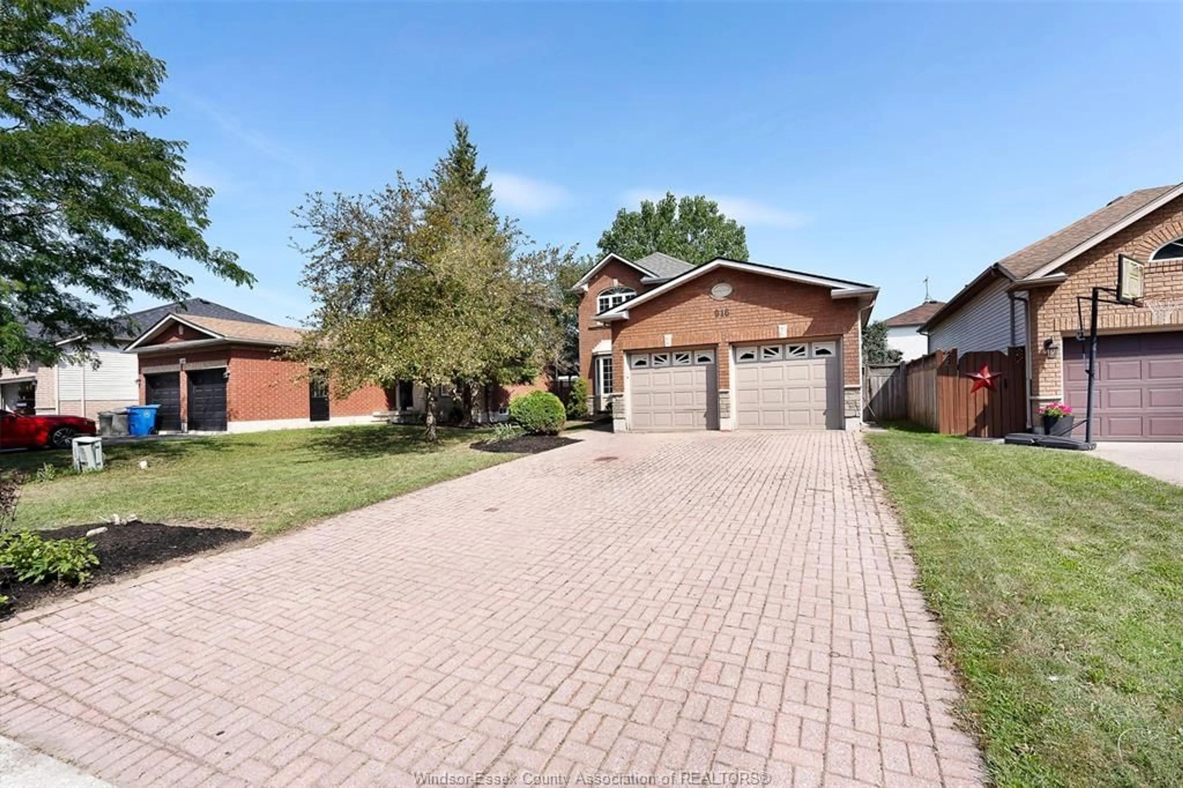 Home with brick exterior material, street for 916 Lemonwood, Windsor Ontario N9G 2R6
