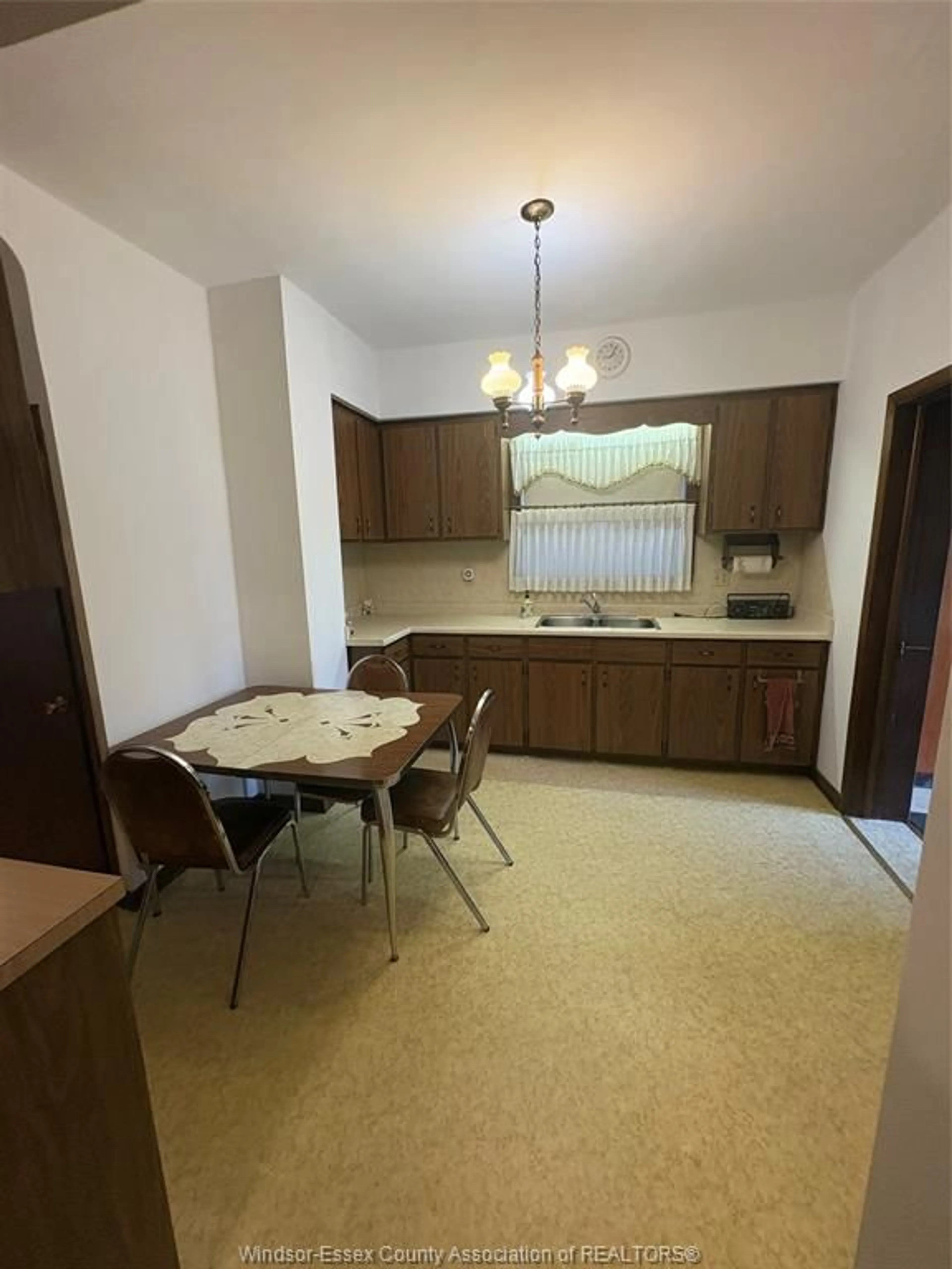 Dining room, unknown for 865 ERIE St, Windsor Ontario N9A 3Y7