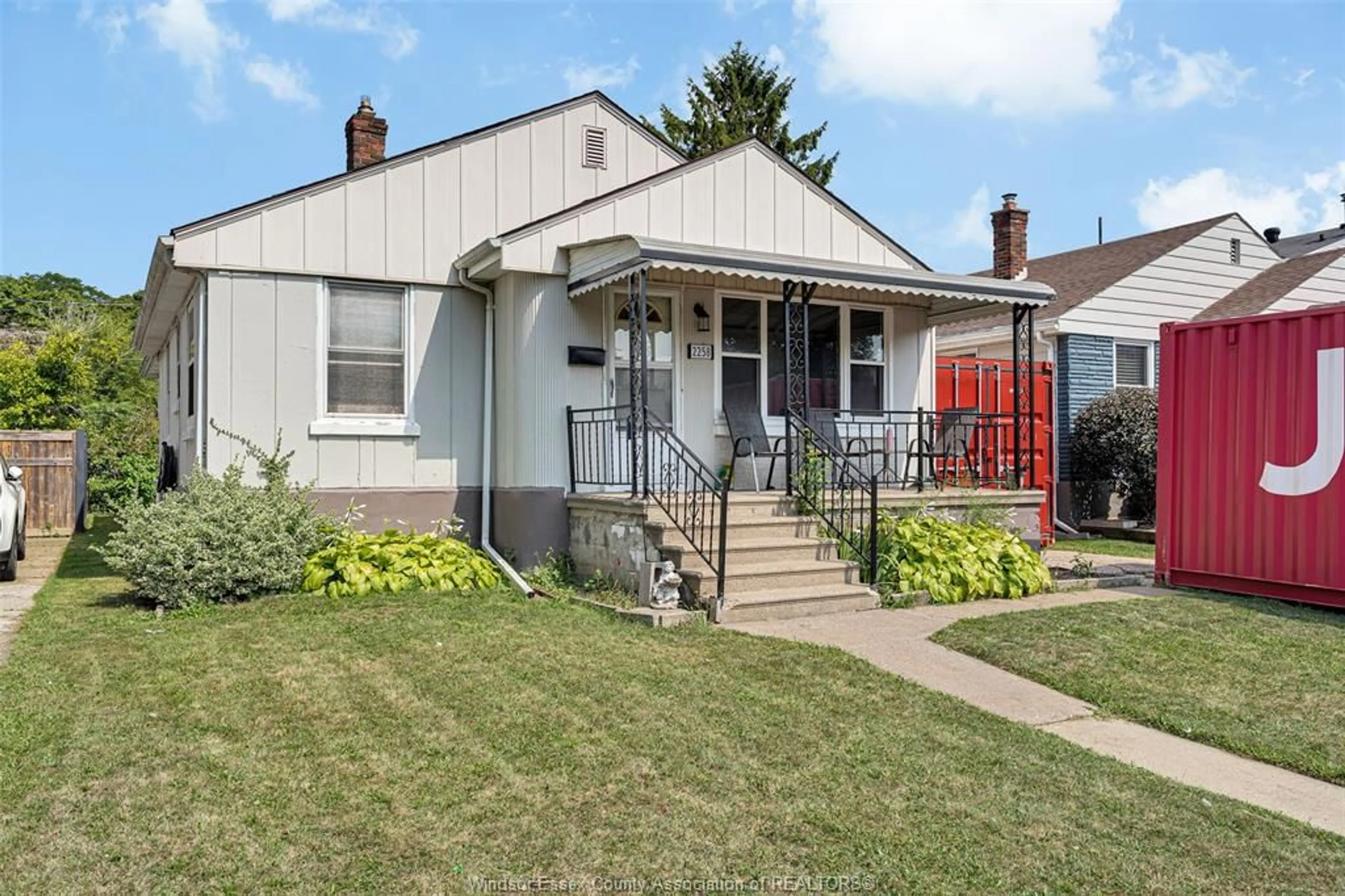 Home with vinyl exterior material, street for 2258 parkwood, Windsor Ontario N8W 2J9