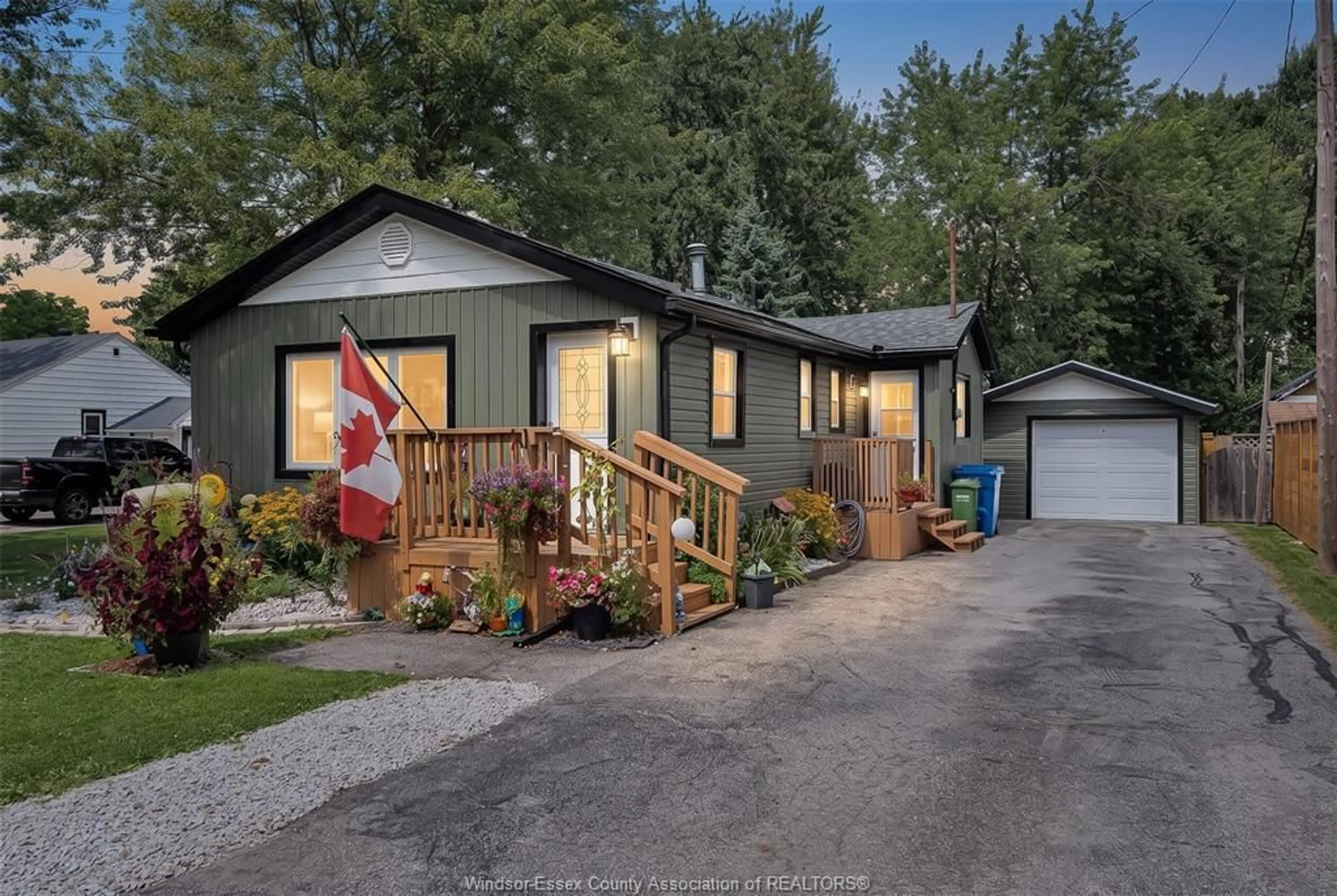 Home with vinyl exterior material, street for 191 LAIRD Ave, Essex Ontario N8M 1S6
