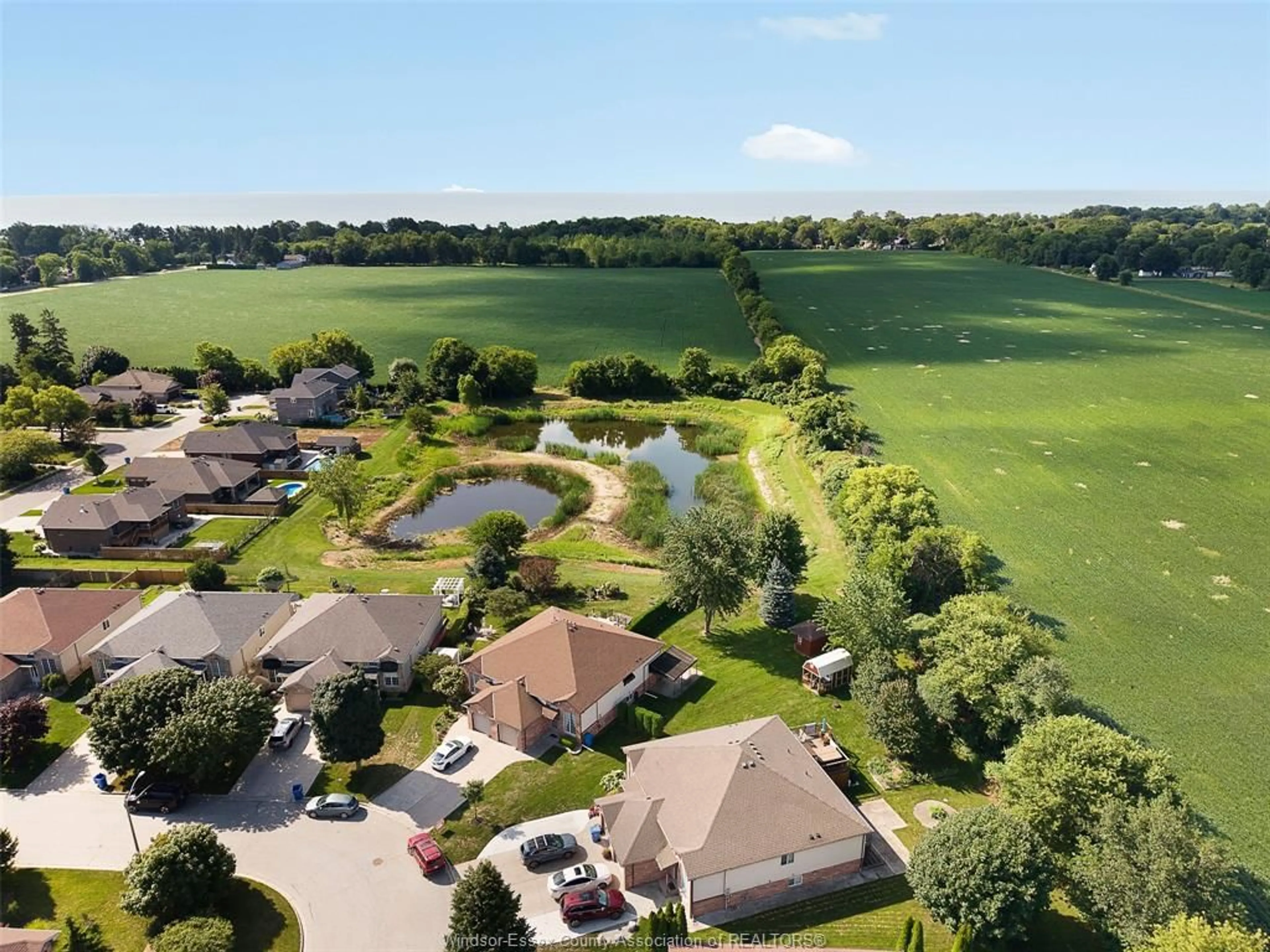 A pic from outside/outdoor area/front of a property/back of a property/a pic from drone, water/lake/river/ocean view for 280 DIEPPE Cres, Kingsville Ontario N9Y 4E8