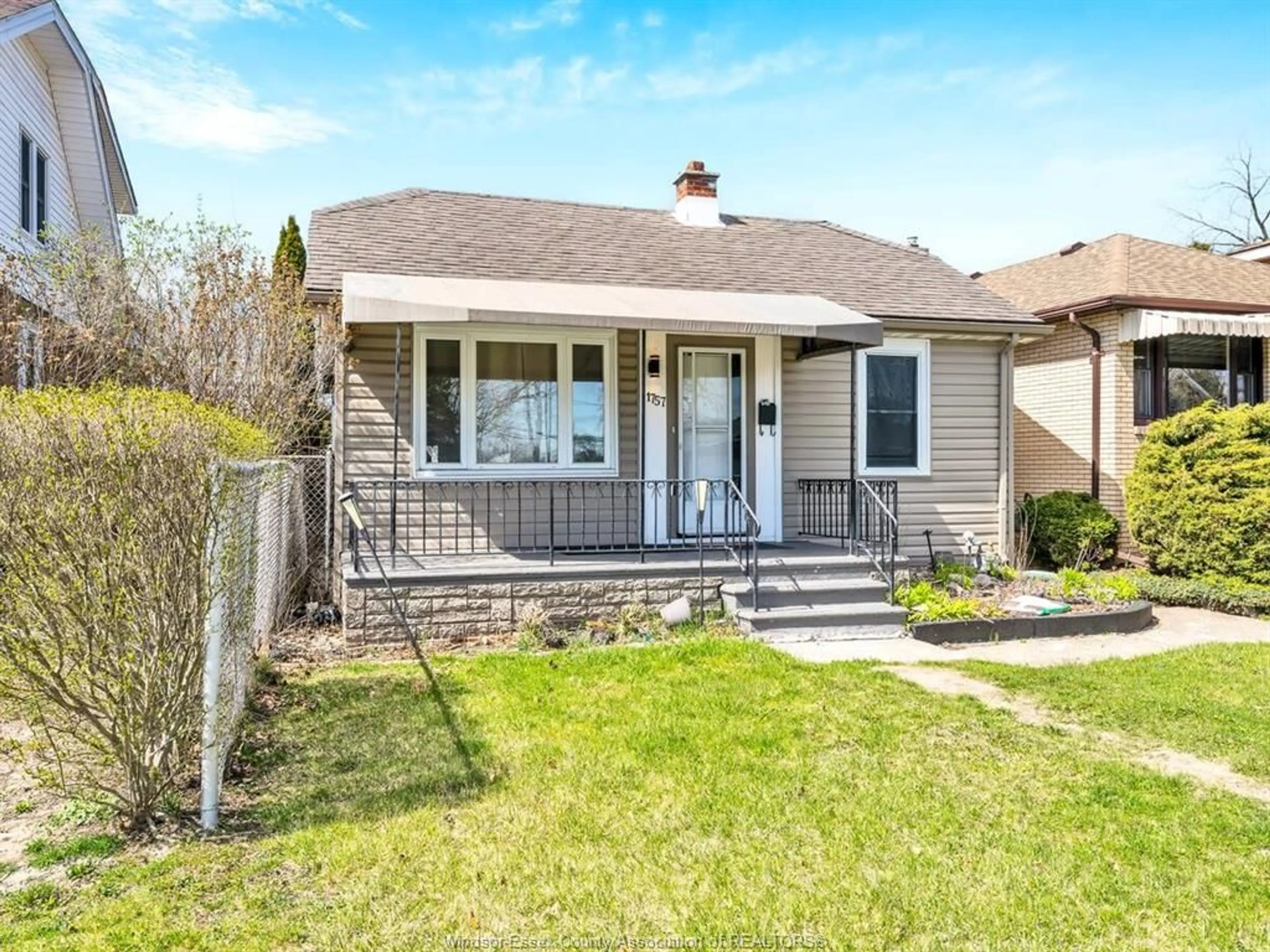 Home with vinyl exterior material, street for 1757 PIERRE Ave, Windsor Ontario N8X 4P7