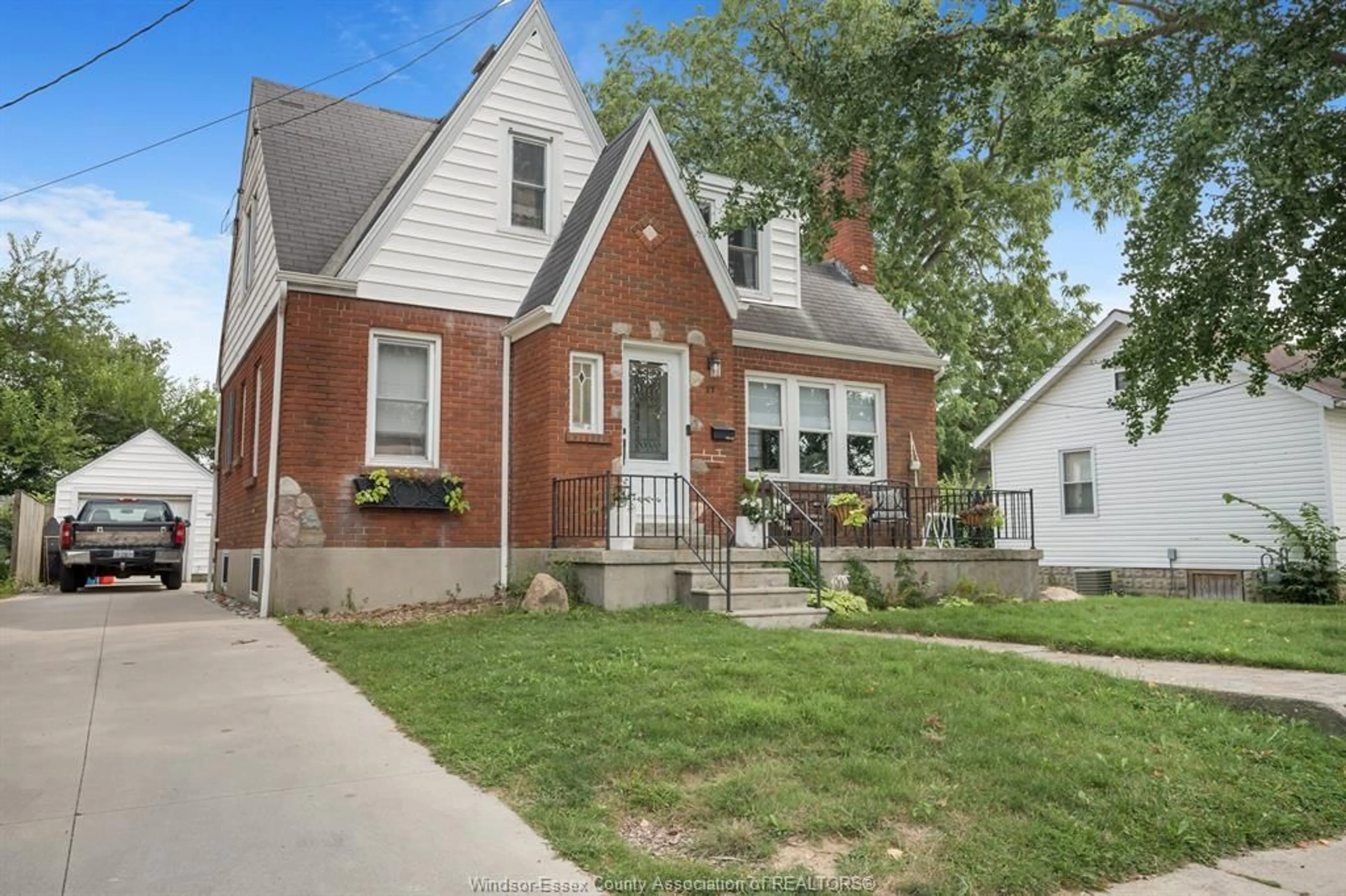 Home with brick exterior material, street for 11 COLLEGE, Chatham Ontario N7M 4W7