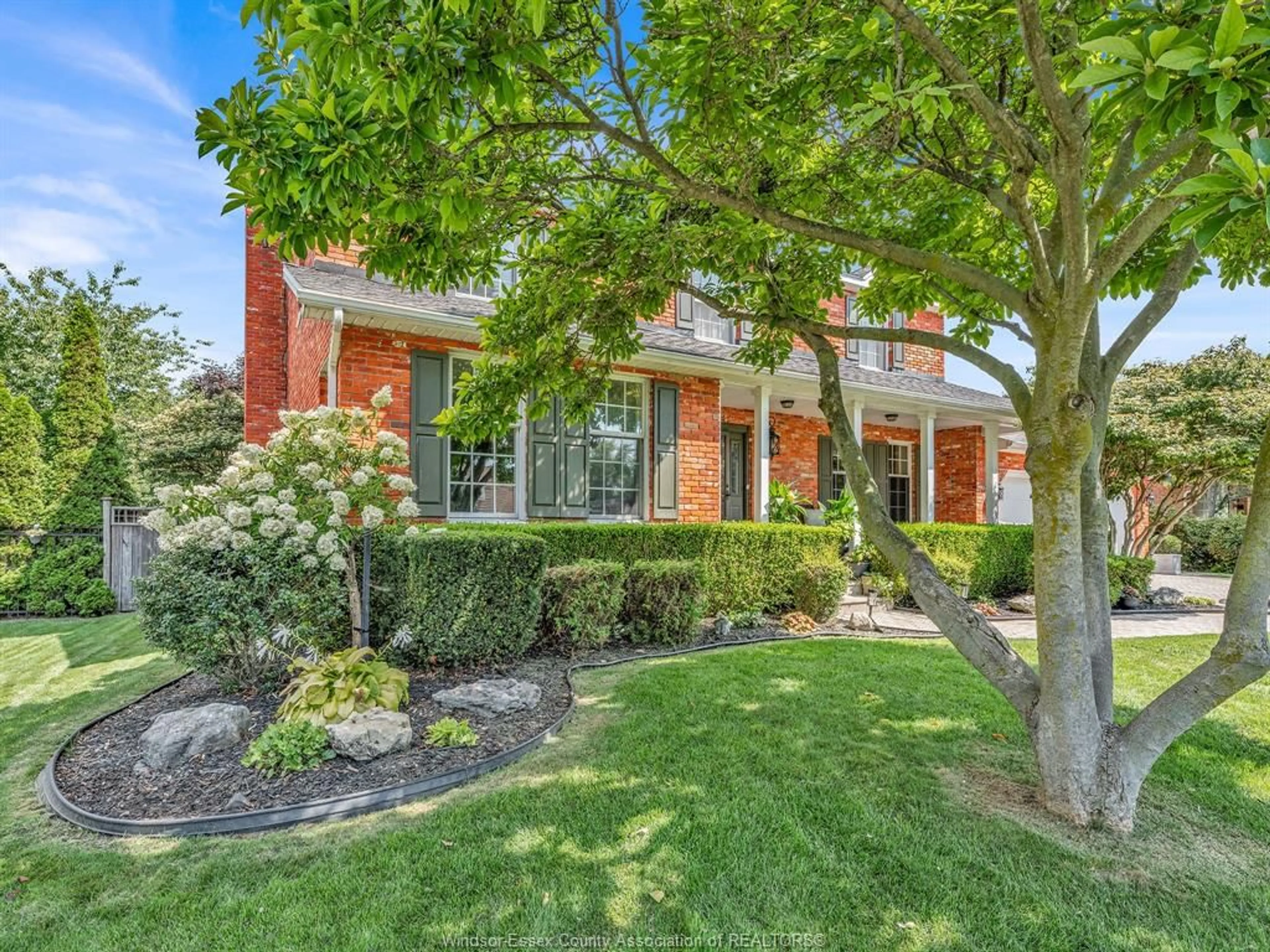 Home with brick exterior material, street for 2998 ST LUKE Cres, Kingsville Ontario N9Y 3N7