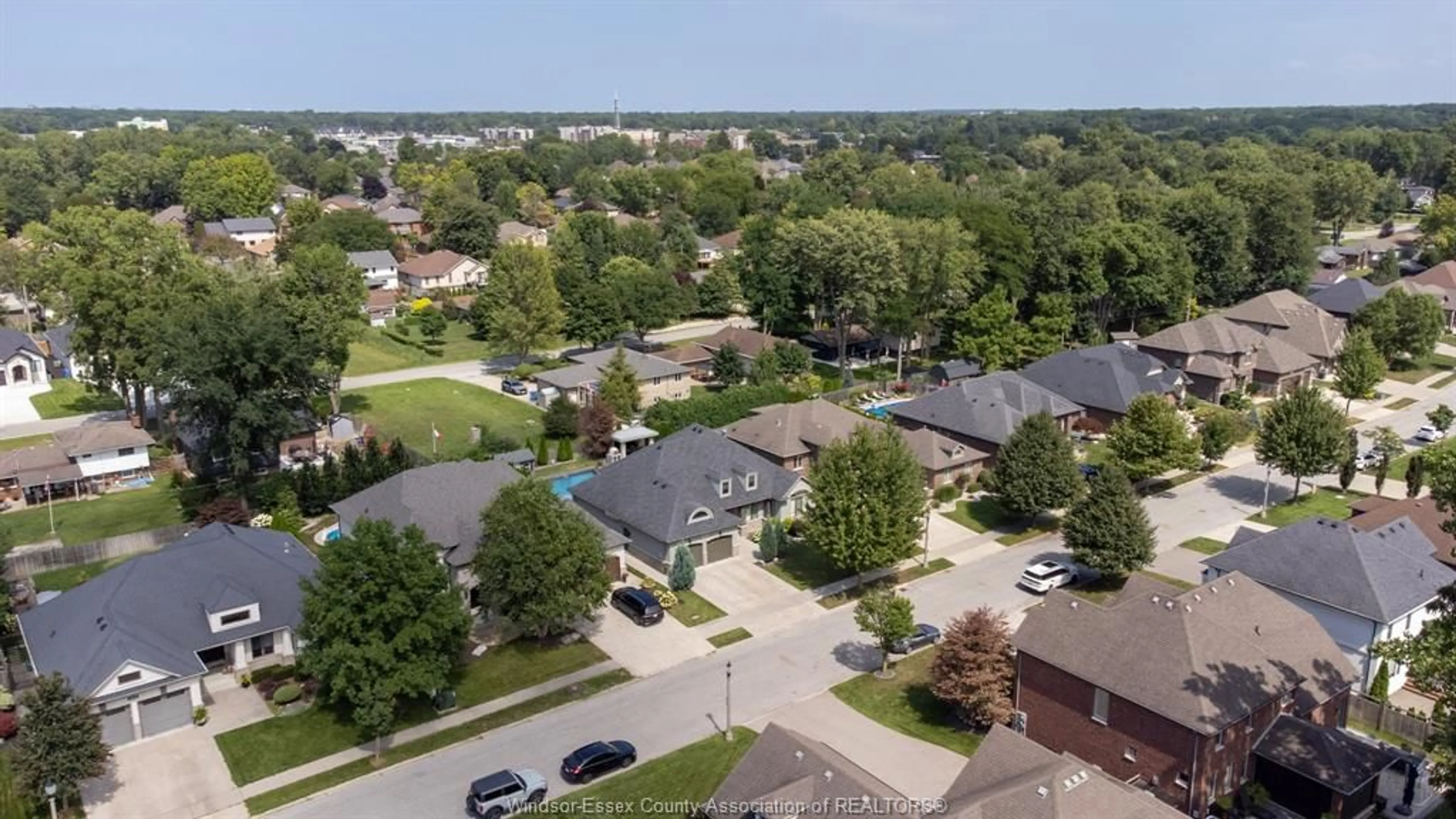 A pic from outside/outdoor area/front of a property/back of a property/a pic from drone, unknown for 1395 OUTRAM, LaSalle Ontario N9J 0B2