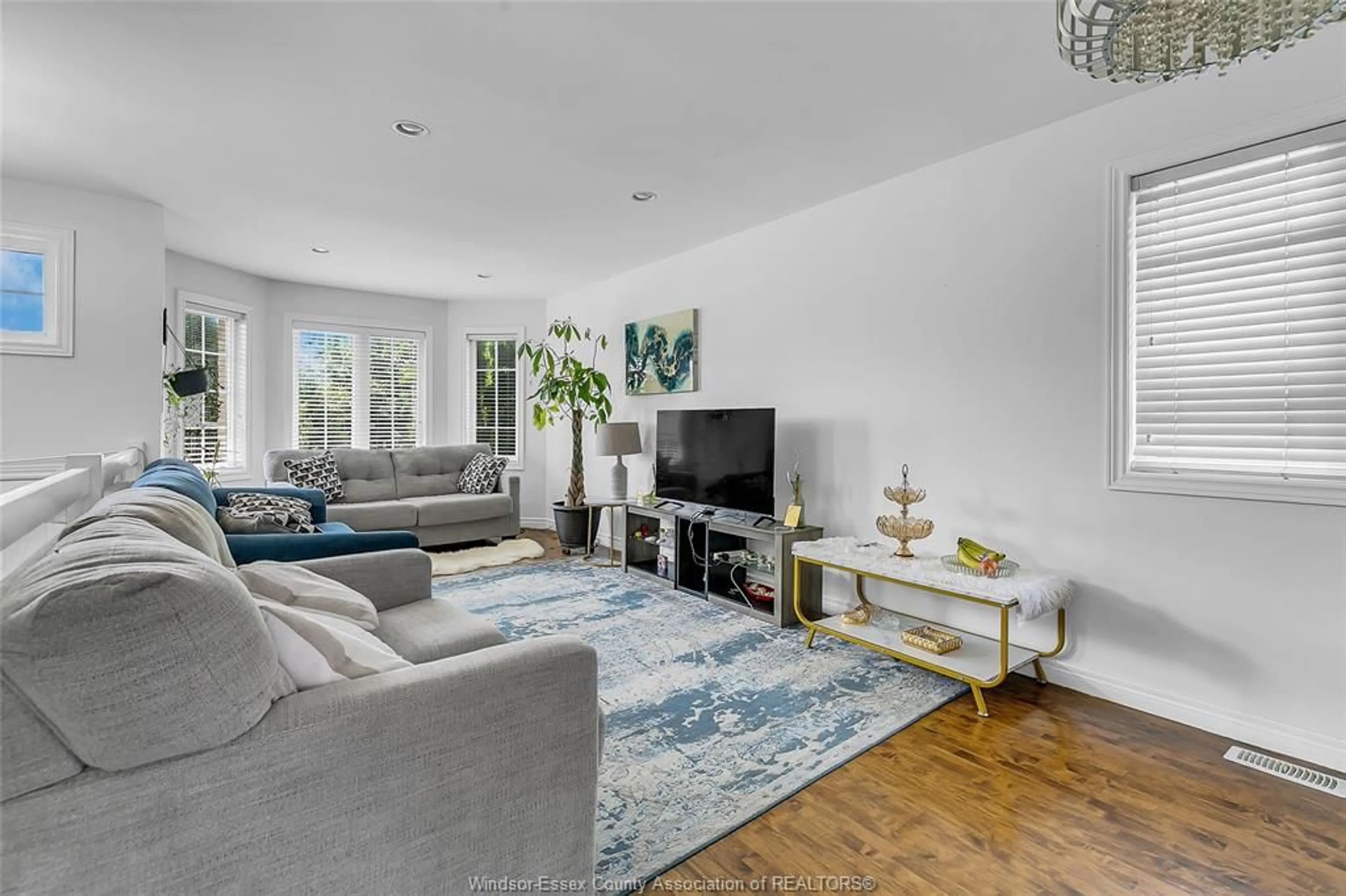 Living room with furniture, unknown for 692 DYNASTY, Windsor Ontario N9G 2X9