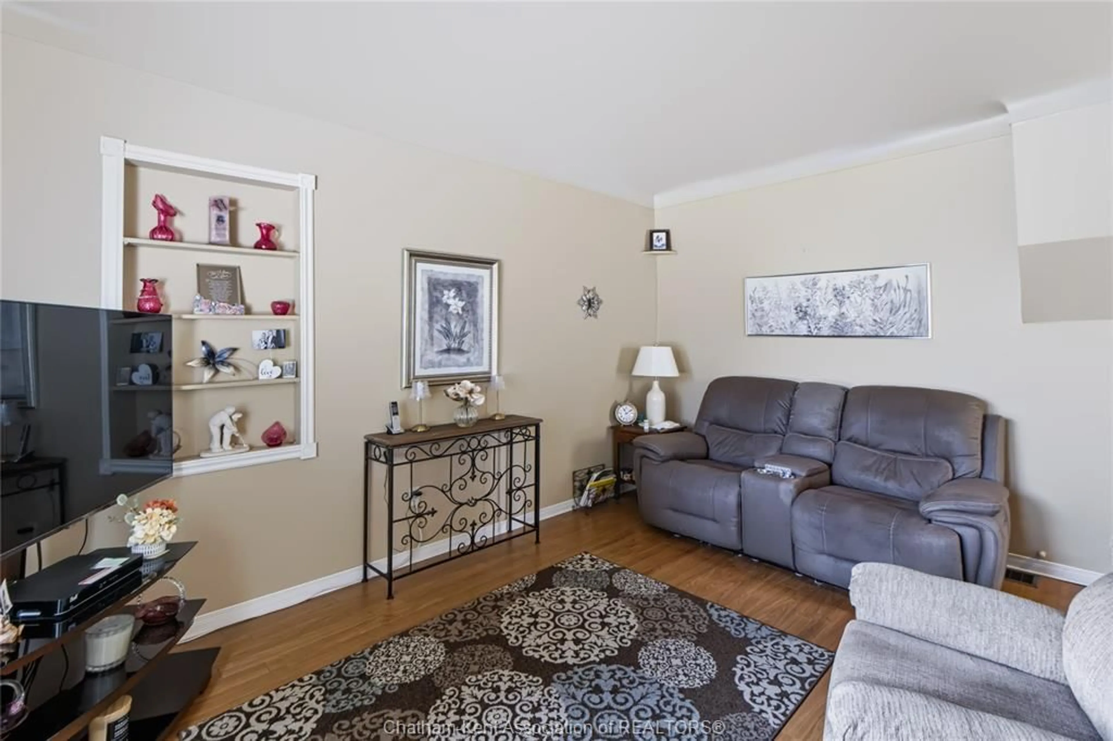Living room with furniture, unknown for 24 RICHARD St, Ridgetown Ontario N0P 2C0