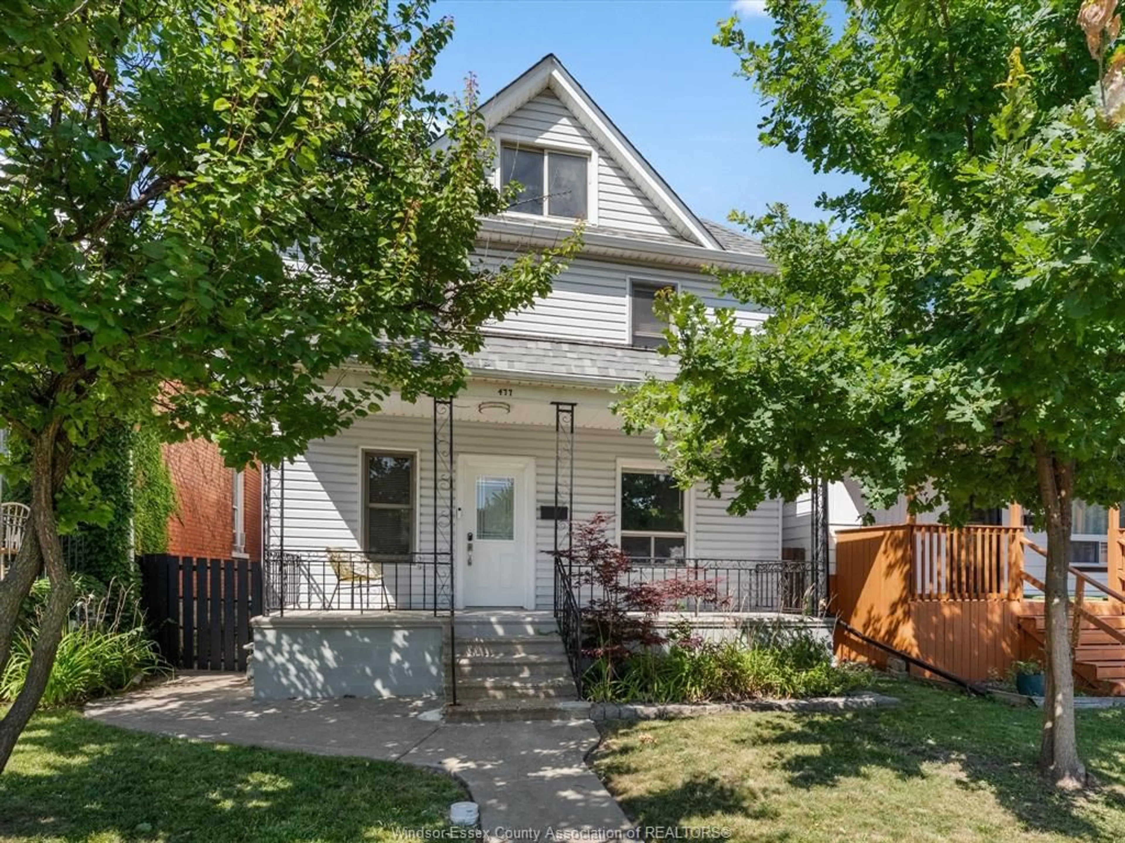Home with vinyl exterior material, street for 477 Pierre Ave, Windsor Ontario N9A 2J9