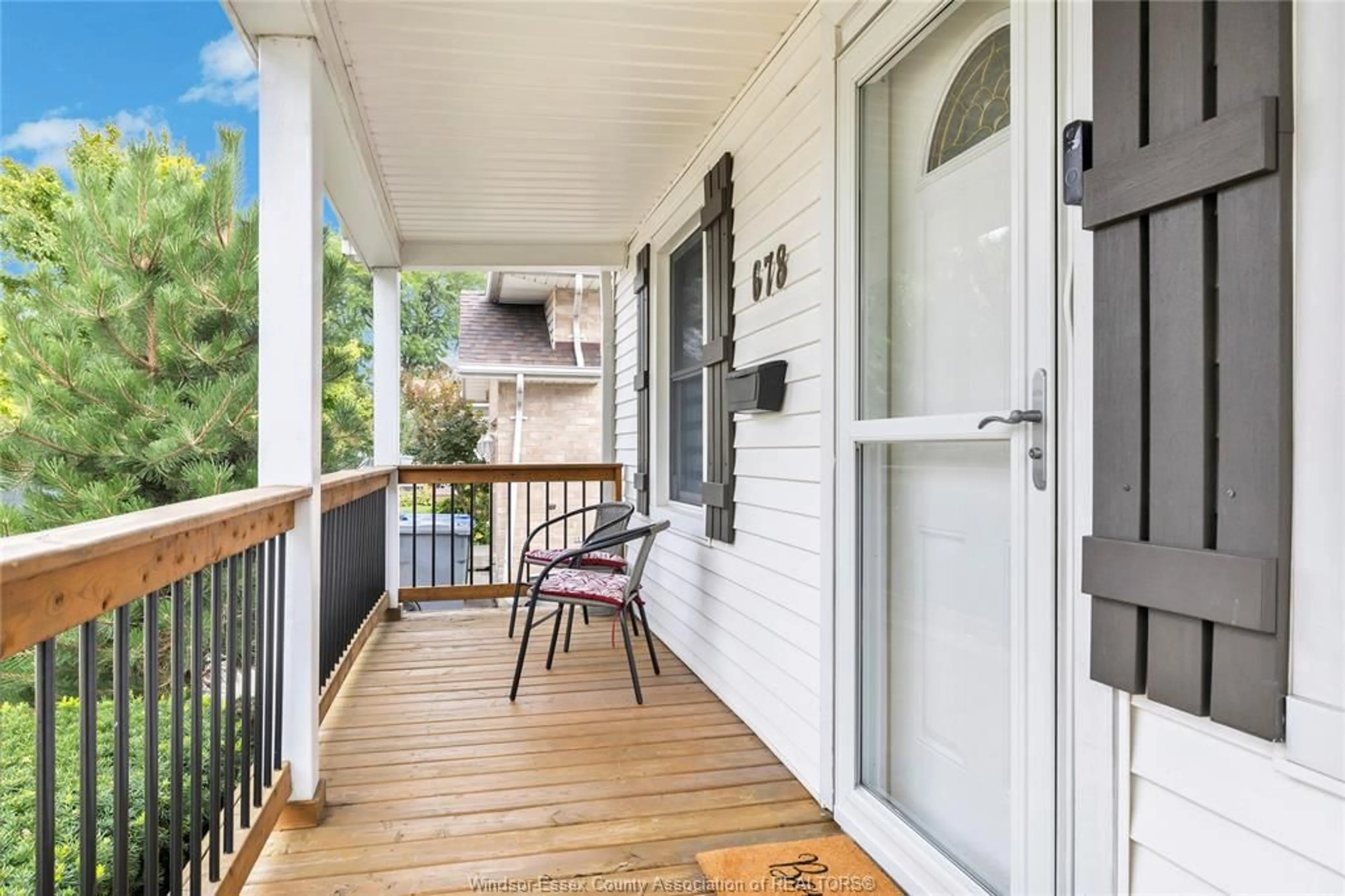 Patio, street for 678 LABUTE, Tecumseh Ontario N8N 2B3