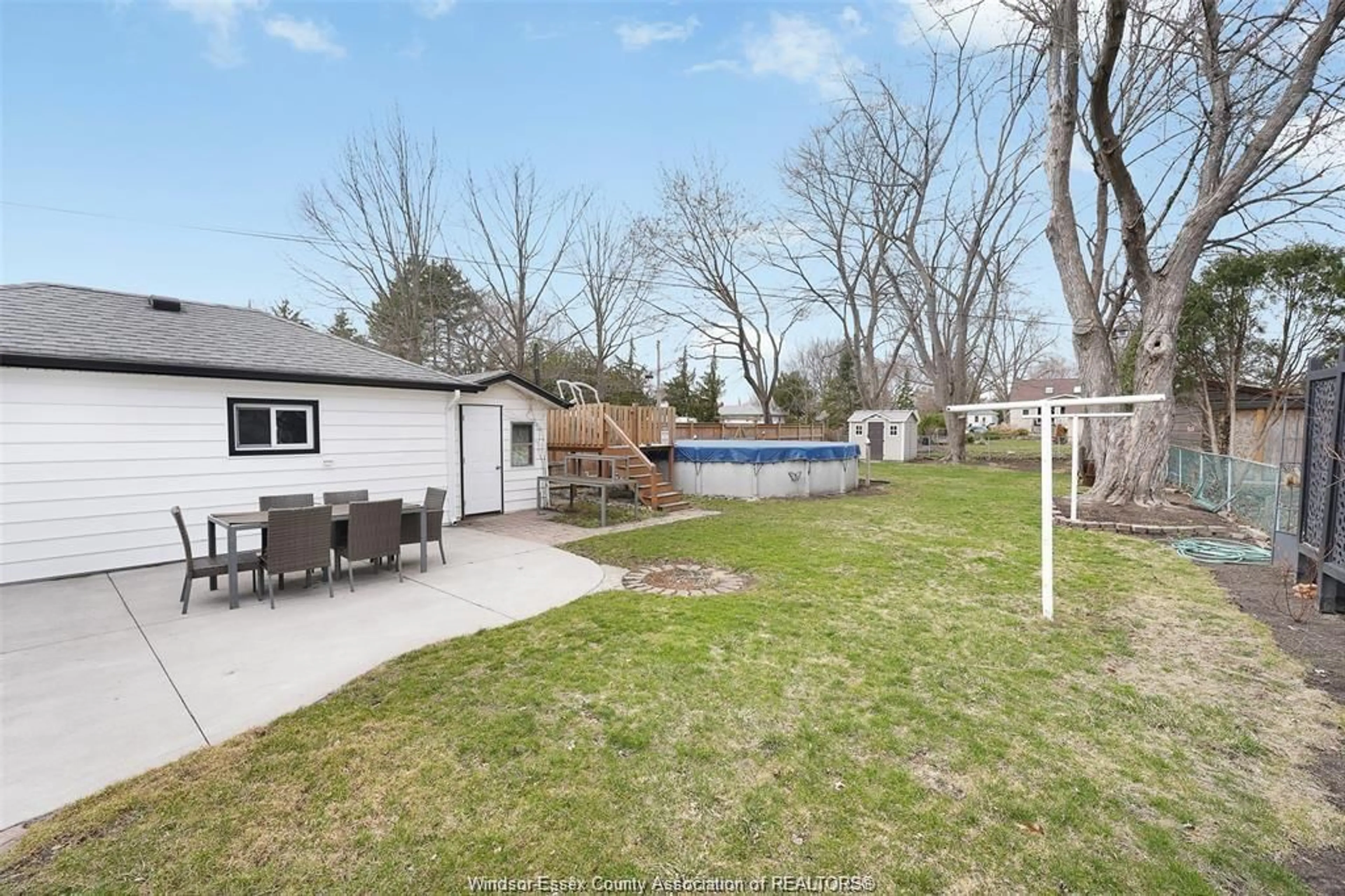 Patio, street for 616 DUCHARME St, Windsor Ontario N9G 1K6