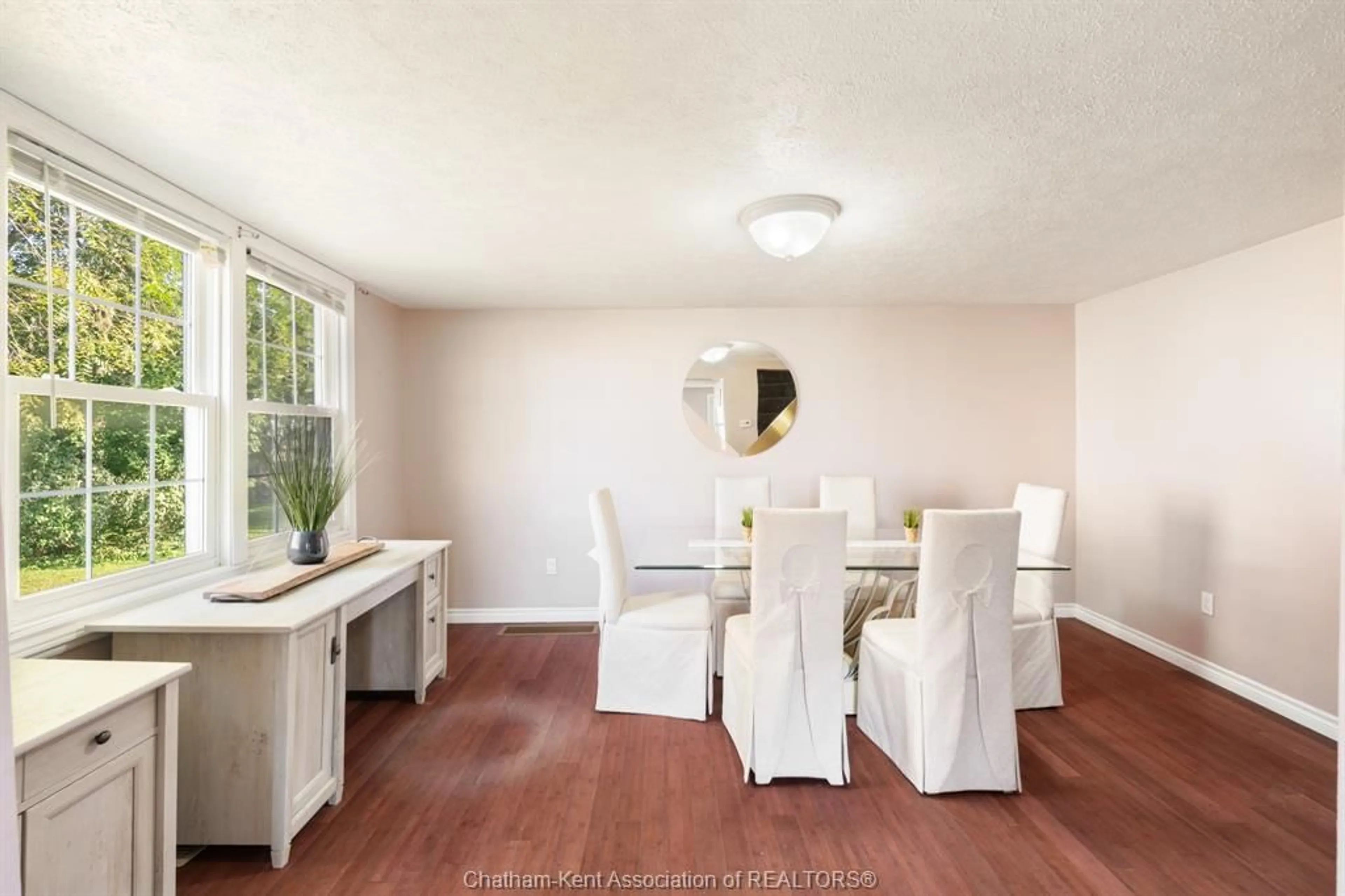 Dining room, wood/laminate floor for 11655 MCKAYS Line, Kent Bridge Ontario N0P 1V0