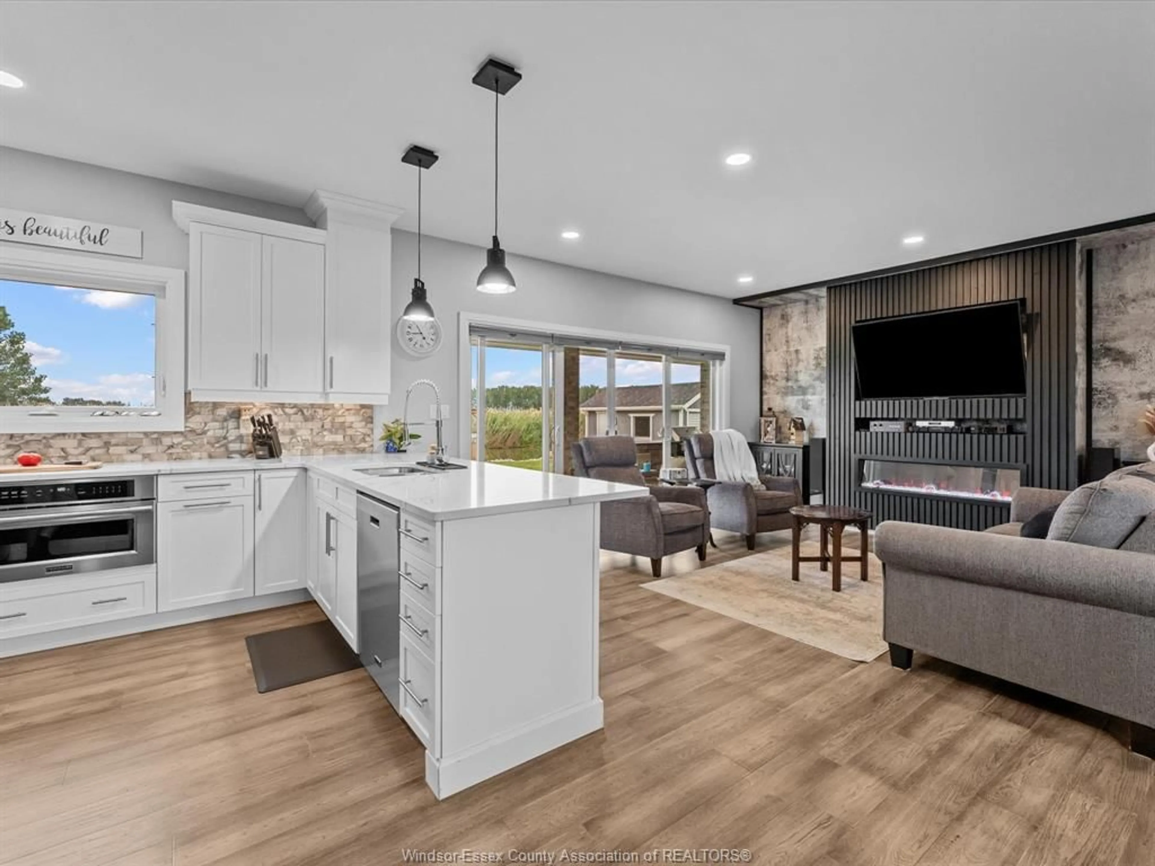 Open concept kitchen, unknown for 19015 HAVEN Ave, Tilbury Ontario N0P 2L0