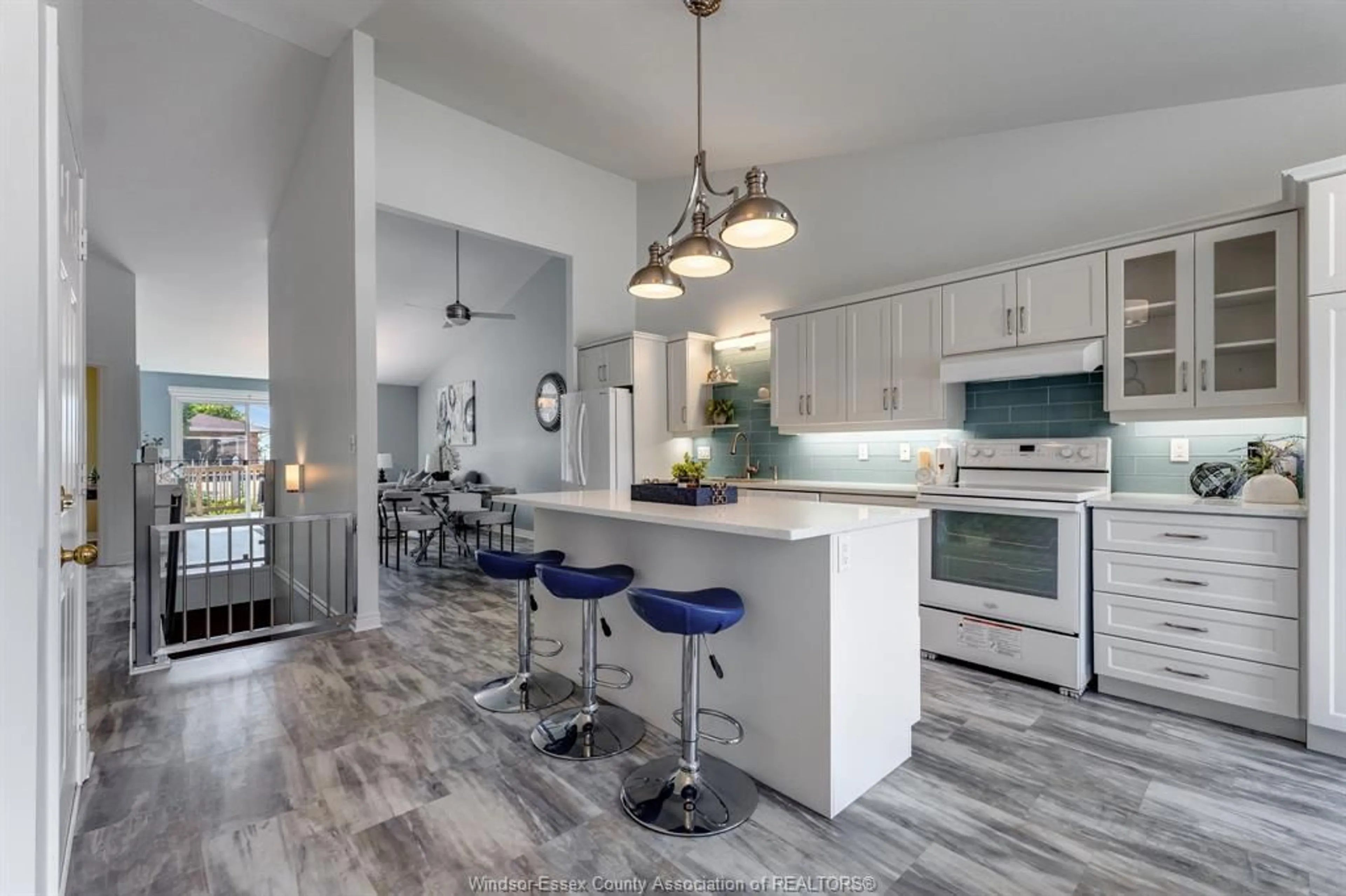 Open concept kitchen, ceramic/tile floor for 16 Erie Glen Crescent, Leamington Ontario N8H 5K2