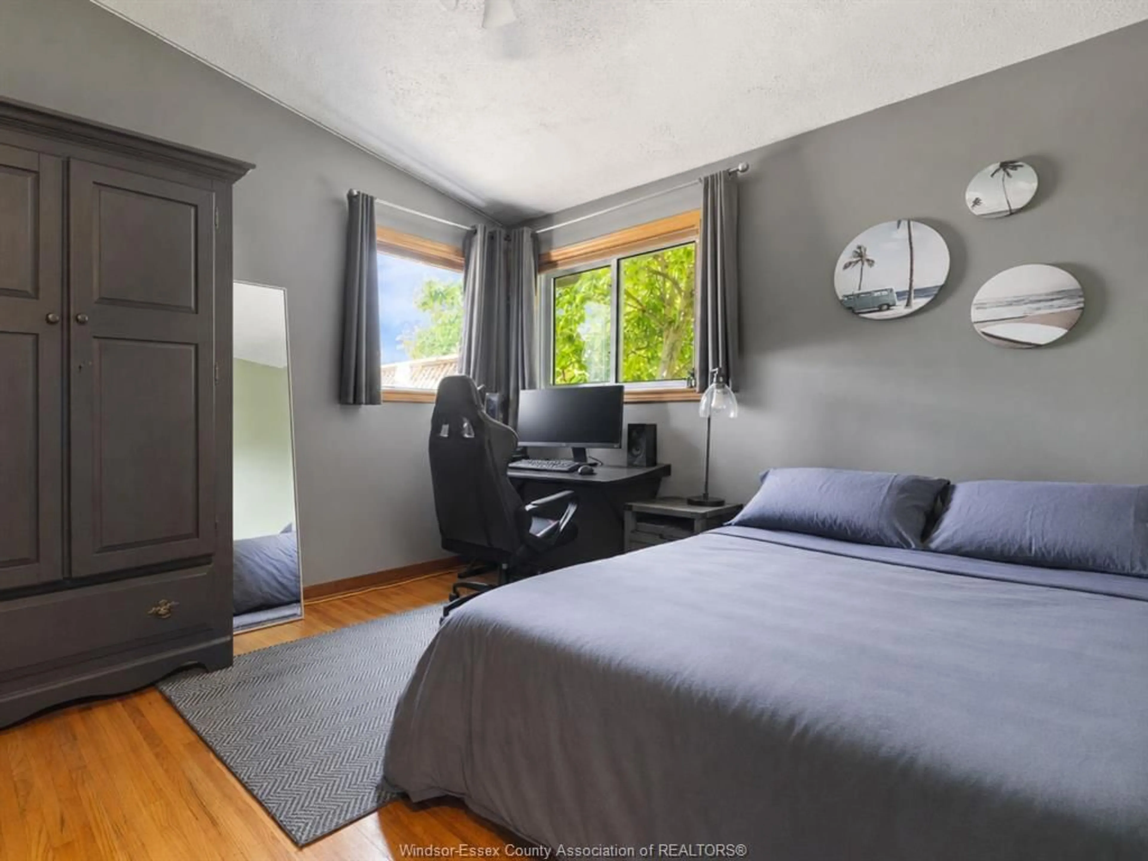 A pic of a room for 2763 EVERTS Ave, Windsor Ontario N9E 2T9