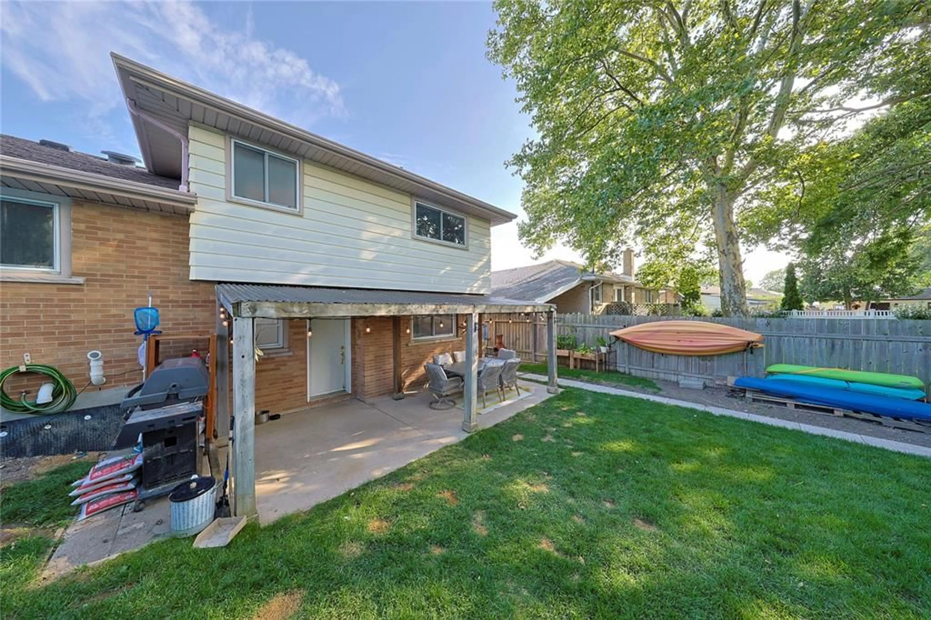 Unknown for 1043 Talfourd St, Sarnia Ontario N7S 1C7