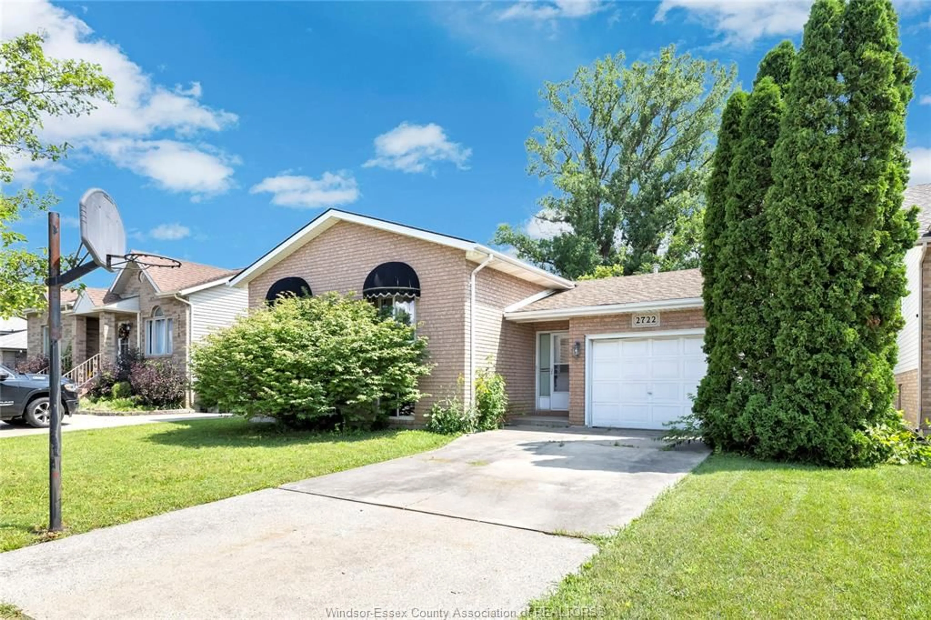 Unknown for 2722 CAPPELLETTO, Windsor Ontario N8W 5N1