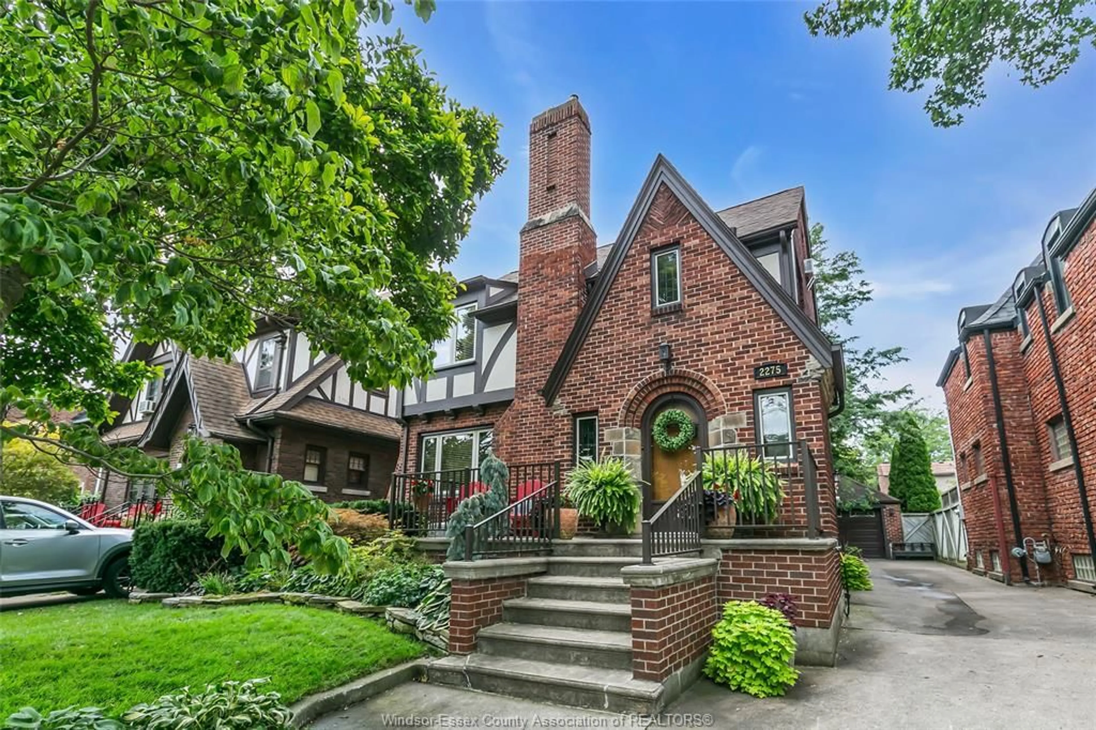 Home with brick exterior material, street for 2275 VICTORIA Ave, Windsor Ontario N8X 1R2