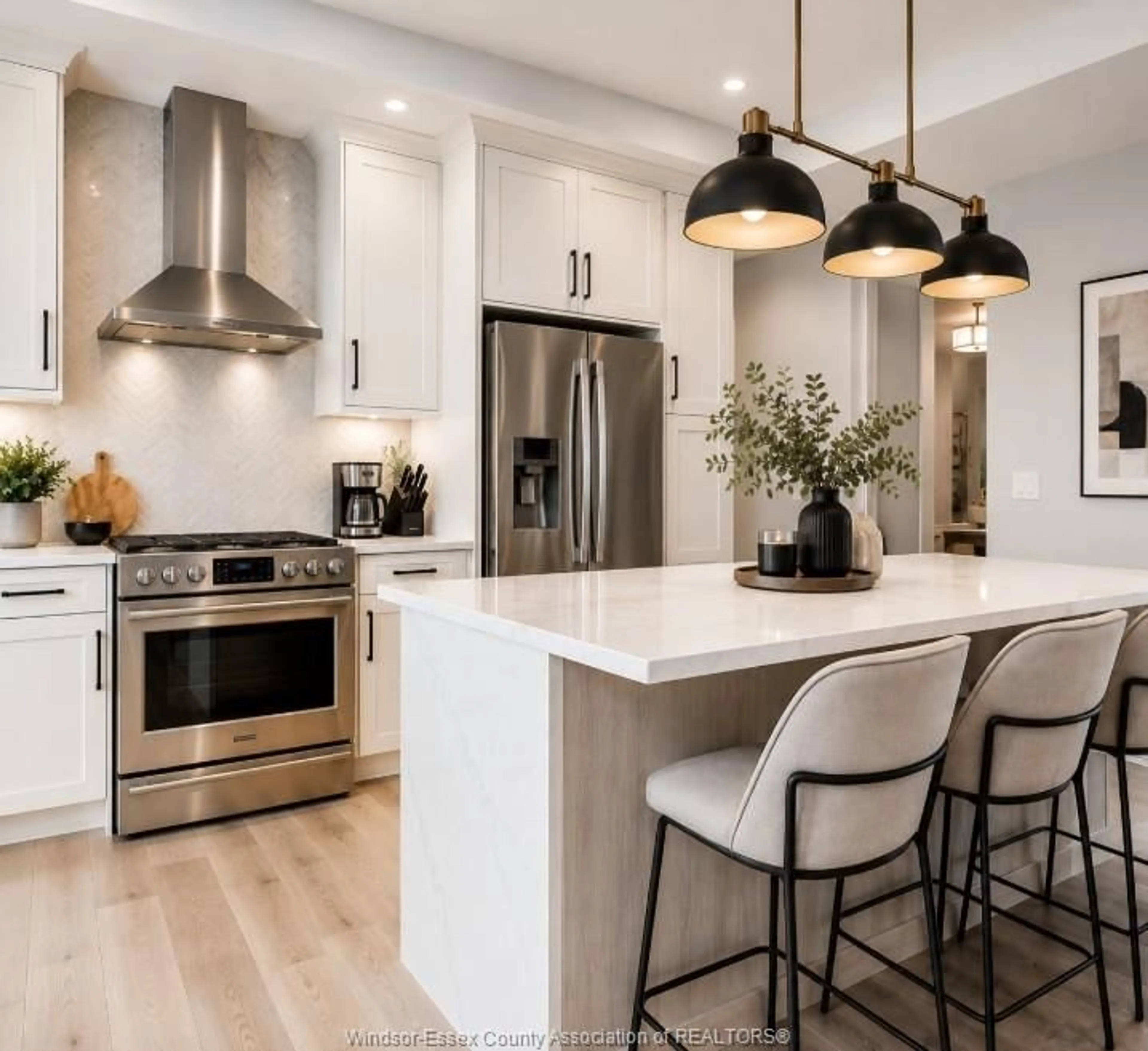 Contemporary kitchen, unknown for 102 CAROLINA WOODS Cres, Leamington Ontario N8H 5N2