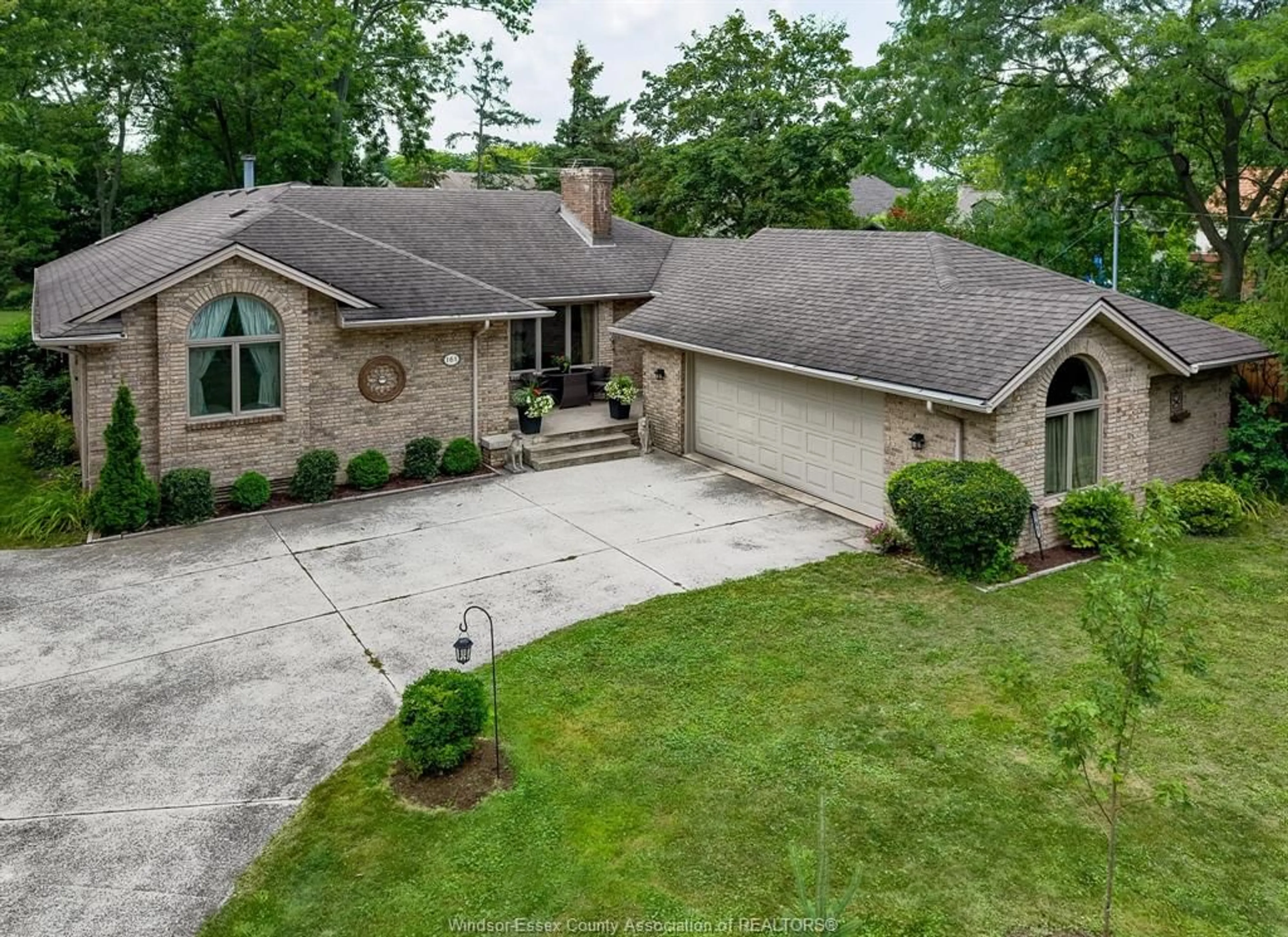 A pic from outside/outdoor area/front of a property/back of a property/a pic from drone, street for 161 LACASSE Blvd, Tecumseh Ontario N8N 2B4